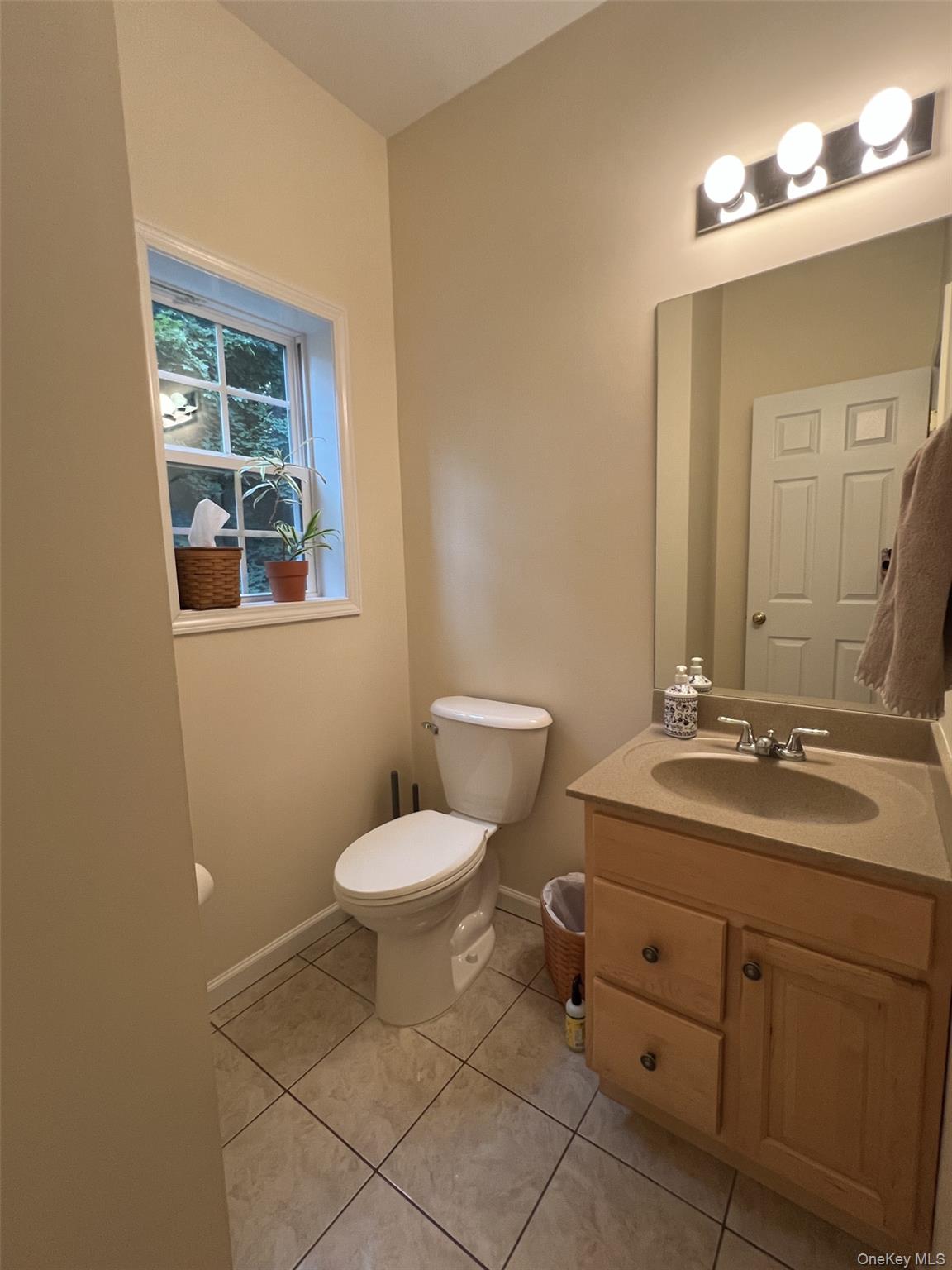2 Seeley Bull Street Property Photo 9