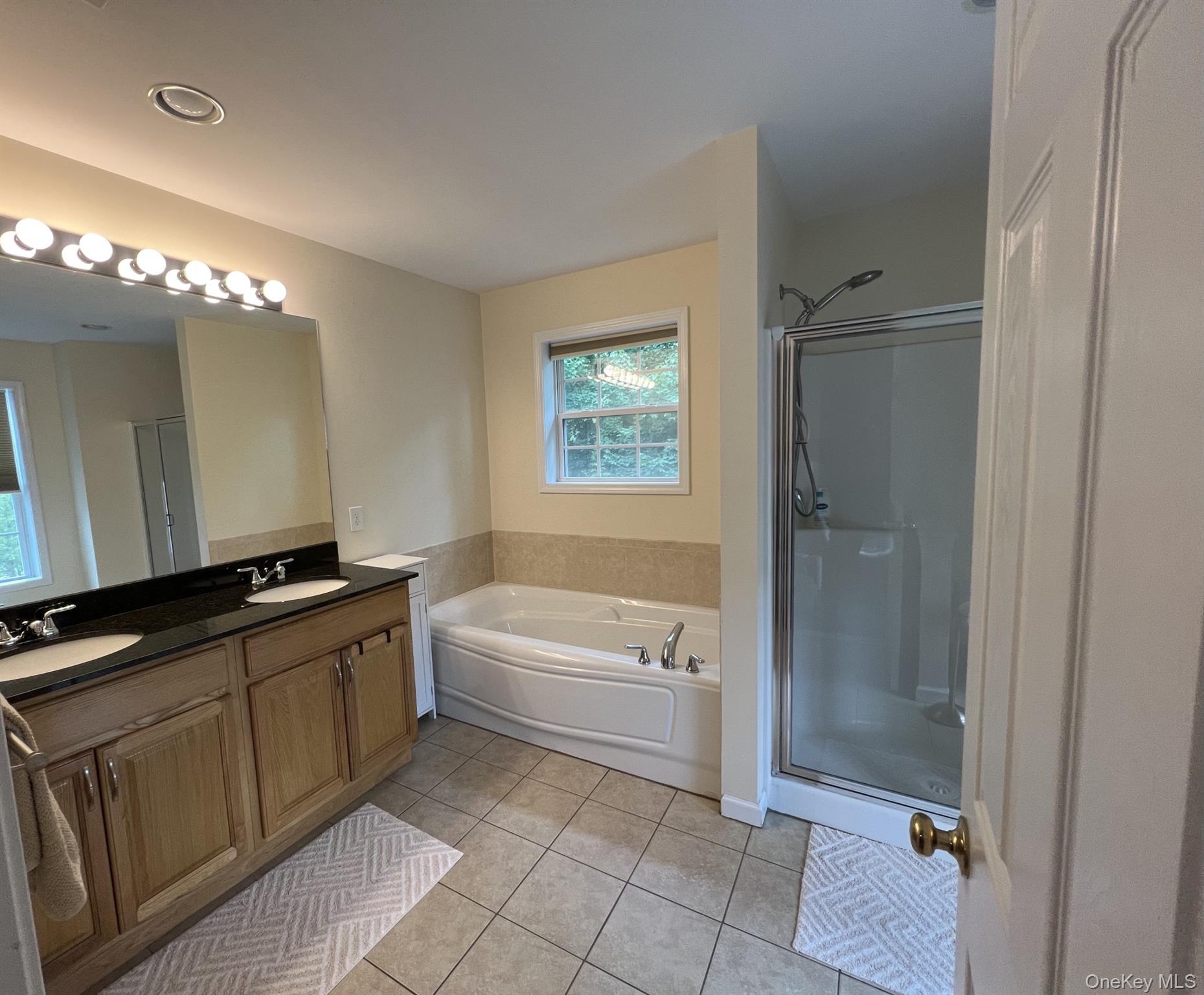 2 Seeley Bull Street Property Photo 19