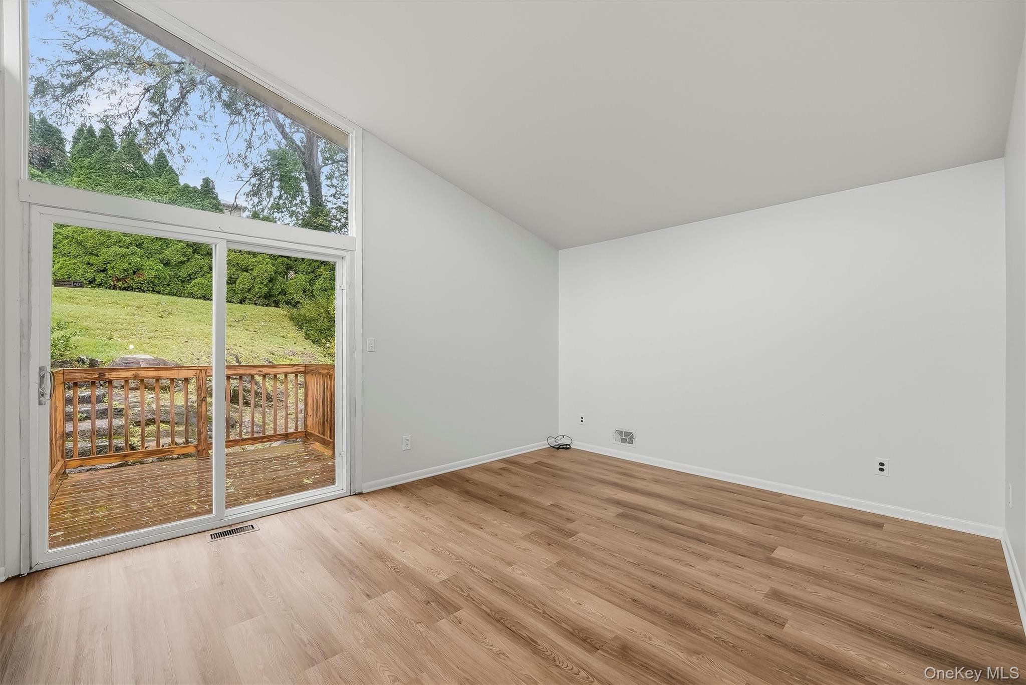 83 Edgepark Road Property Photo 25