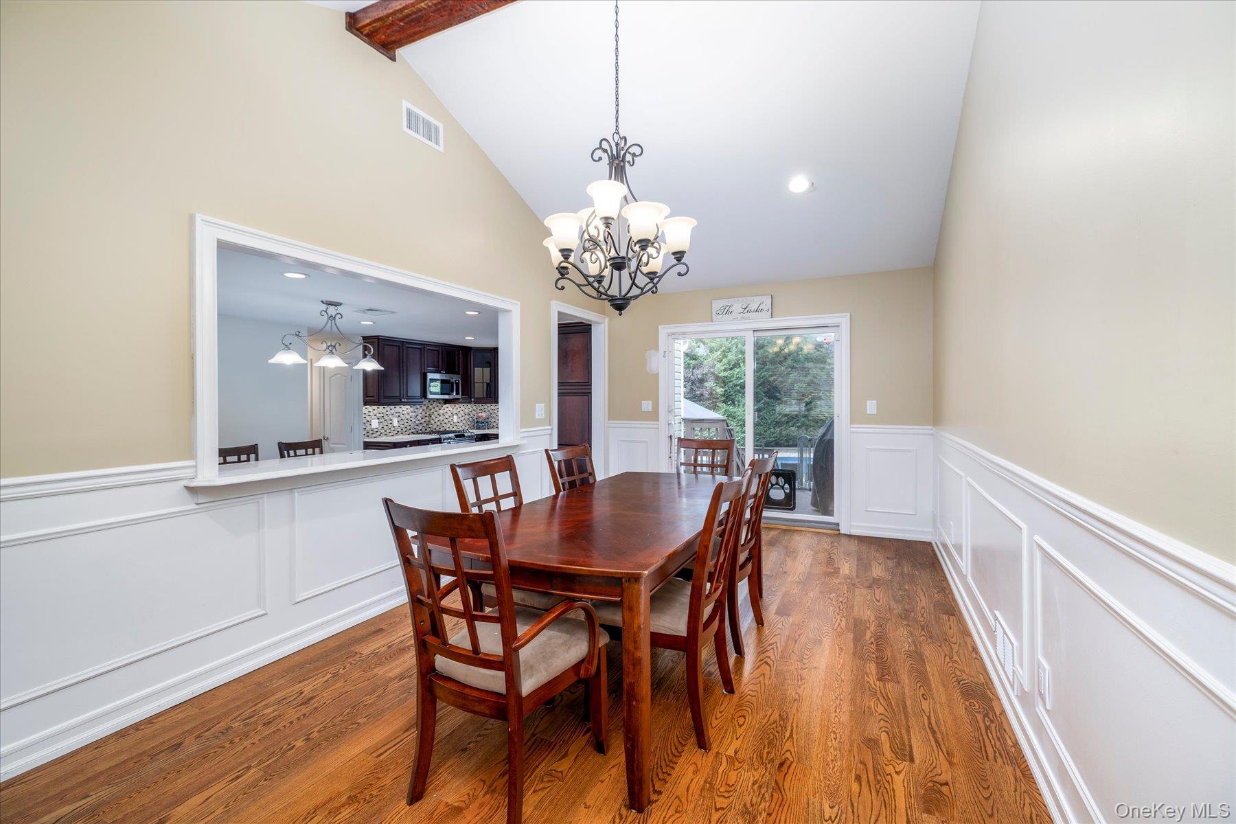 2126 Howell Street Property Photo 16