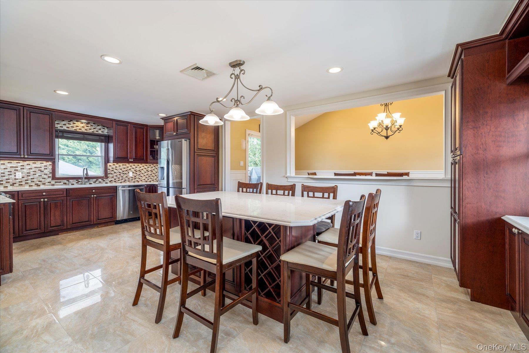 2126 Howell Street Property Photo 18