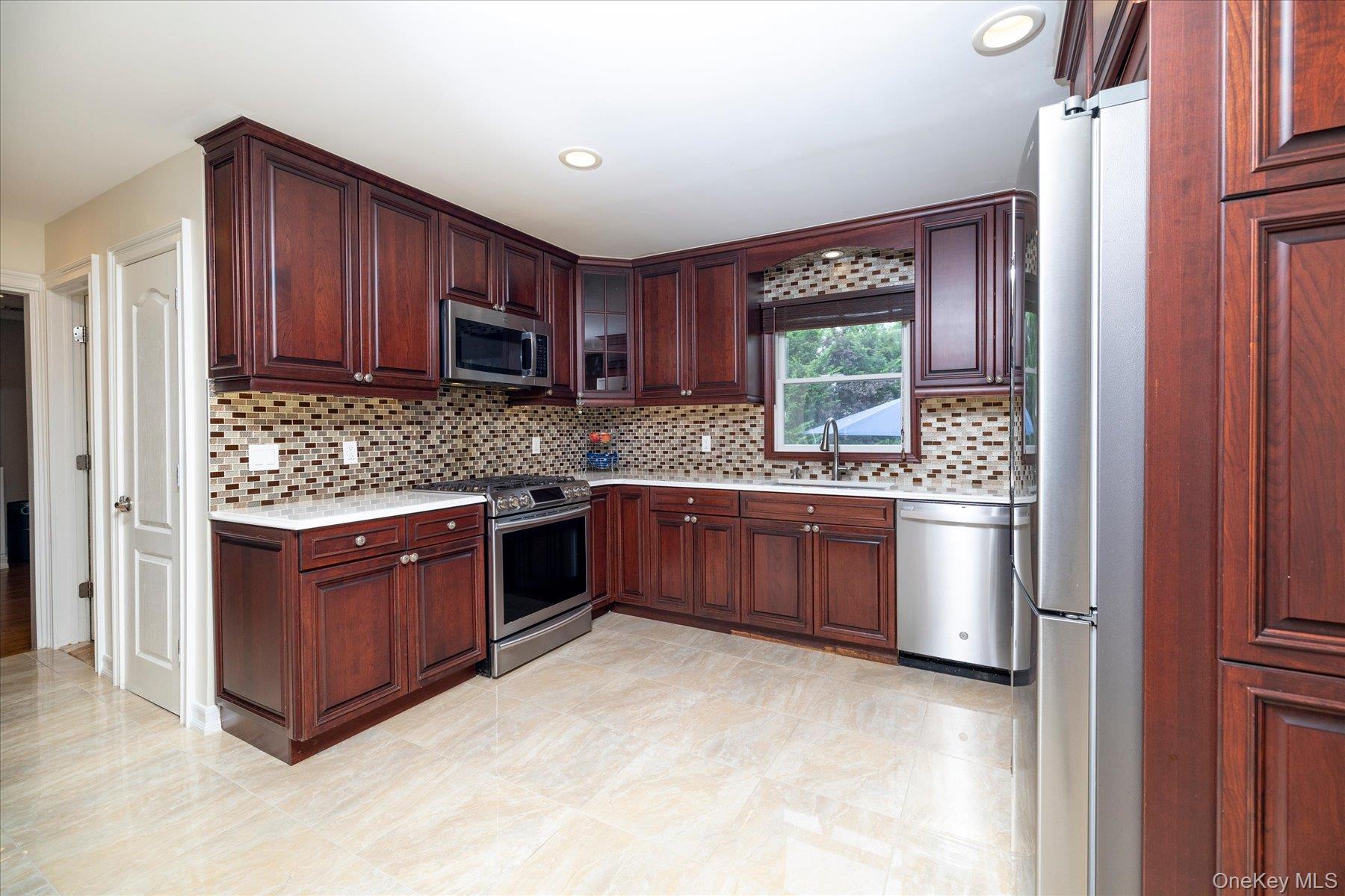 2126 Howell Street Property Photo 21