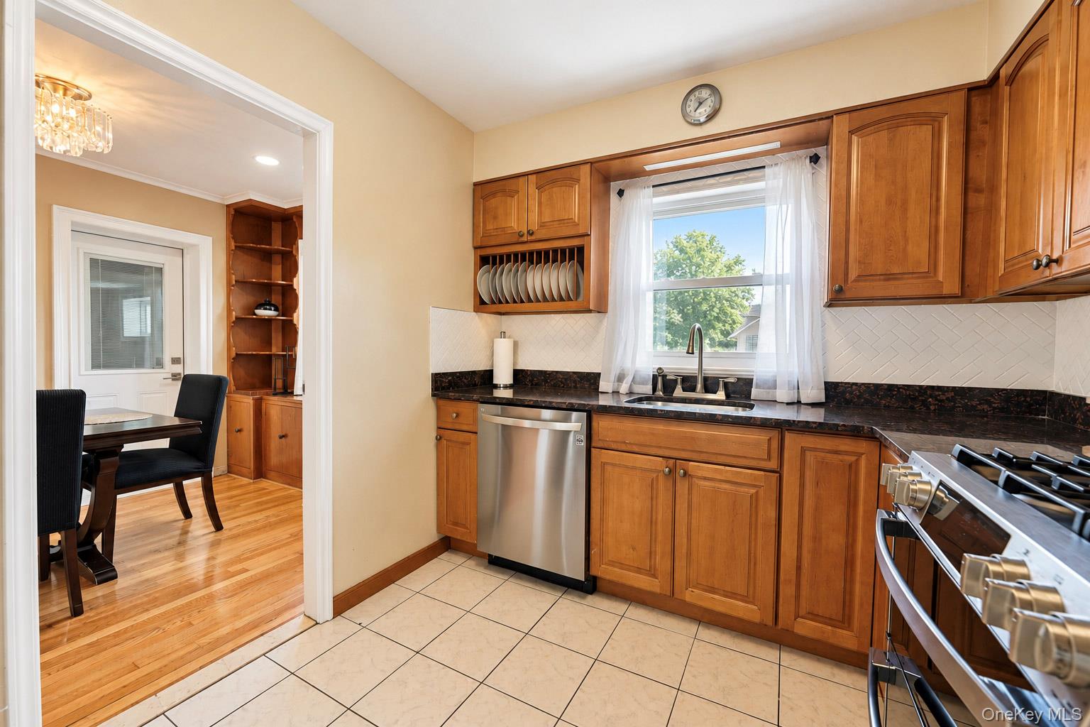 97 Page Avenue Property Photo 21