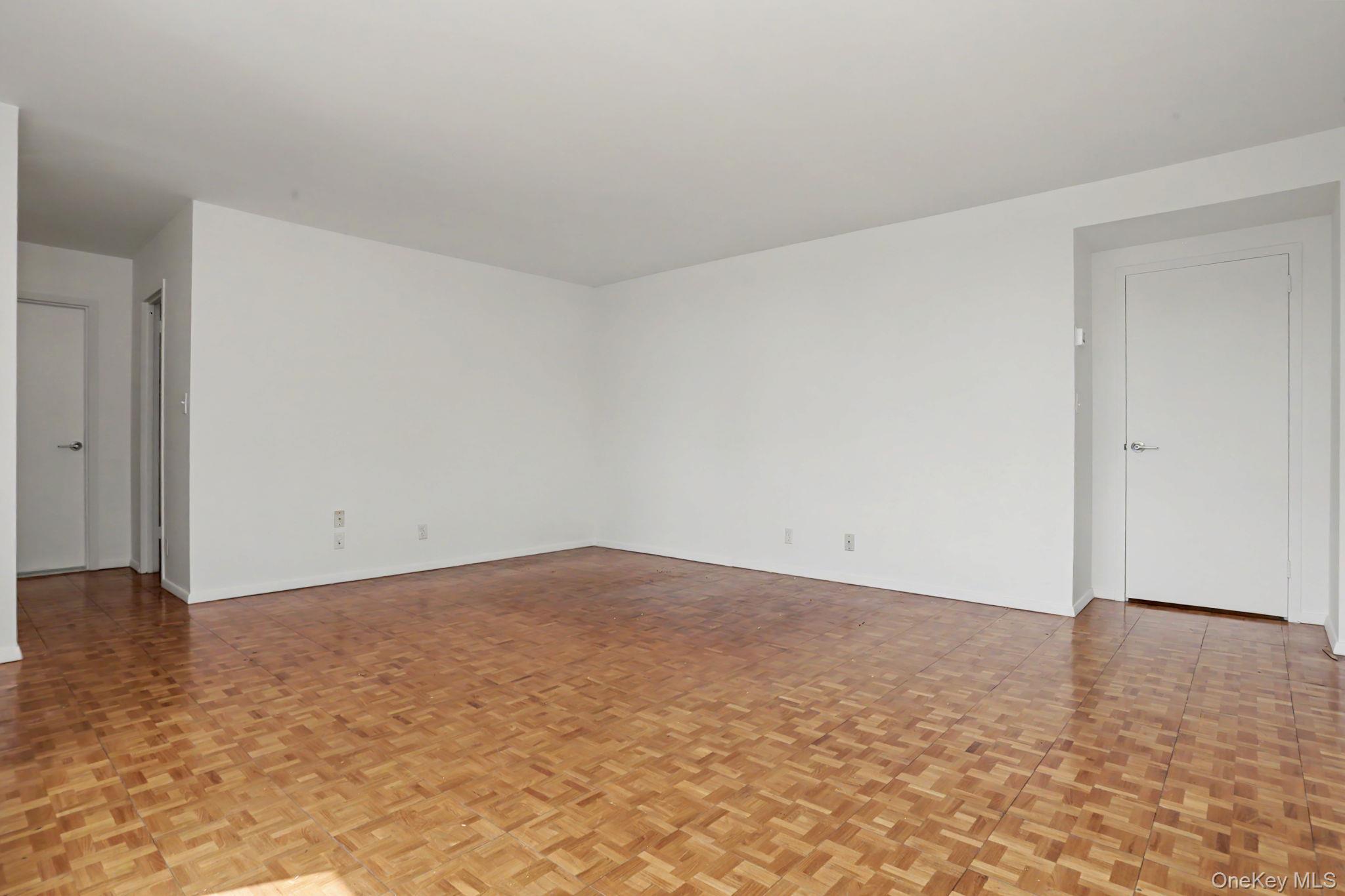 18 Shady Glen Court 403 Property Photo 13