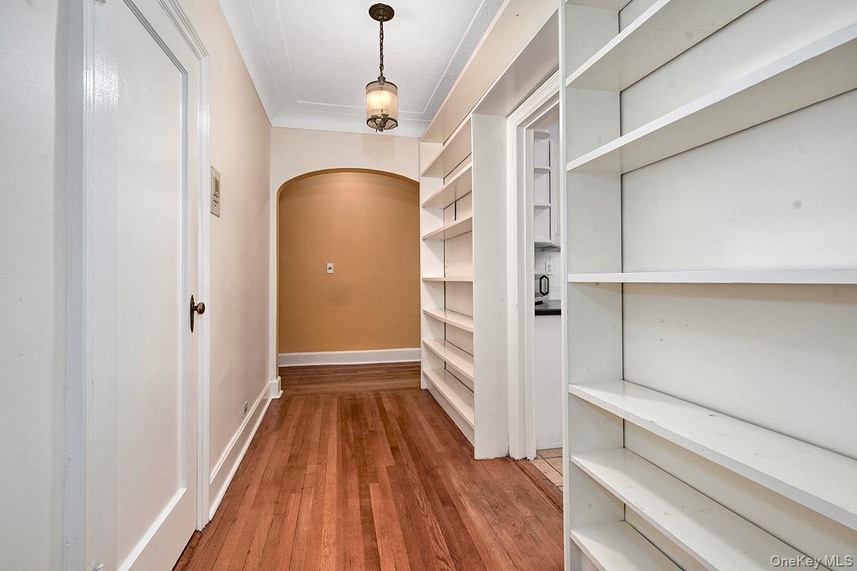 16 N Chatsworth Avenue 311 Property Photo 6