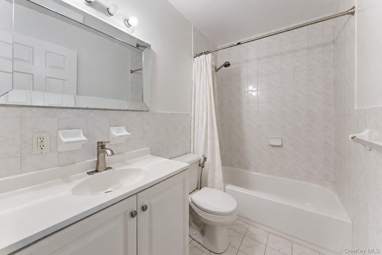 235 Bronx River Road Property Photo 22