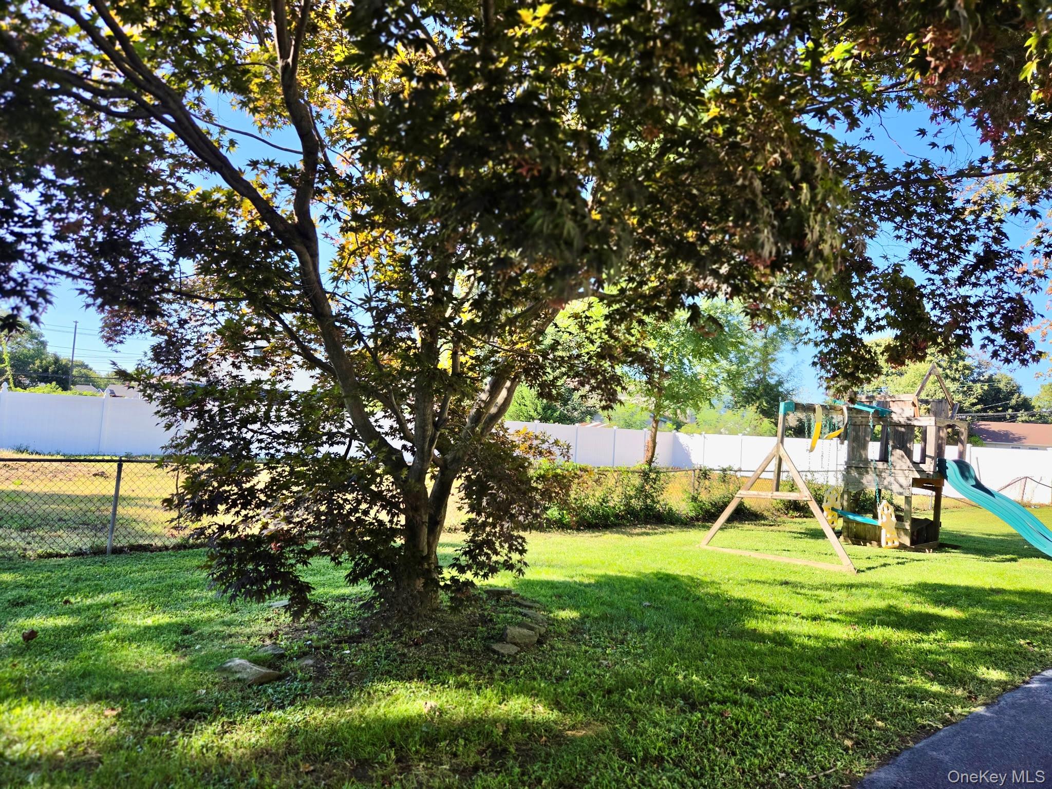1055645 Property Photo 12