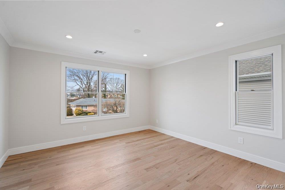 35 Main Parkway Property Photo 10