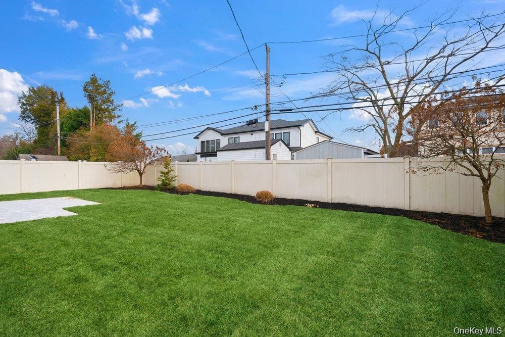 35 Main Parkway Property Photo 18