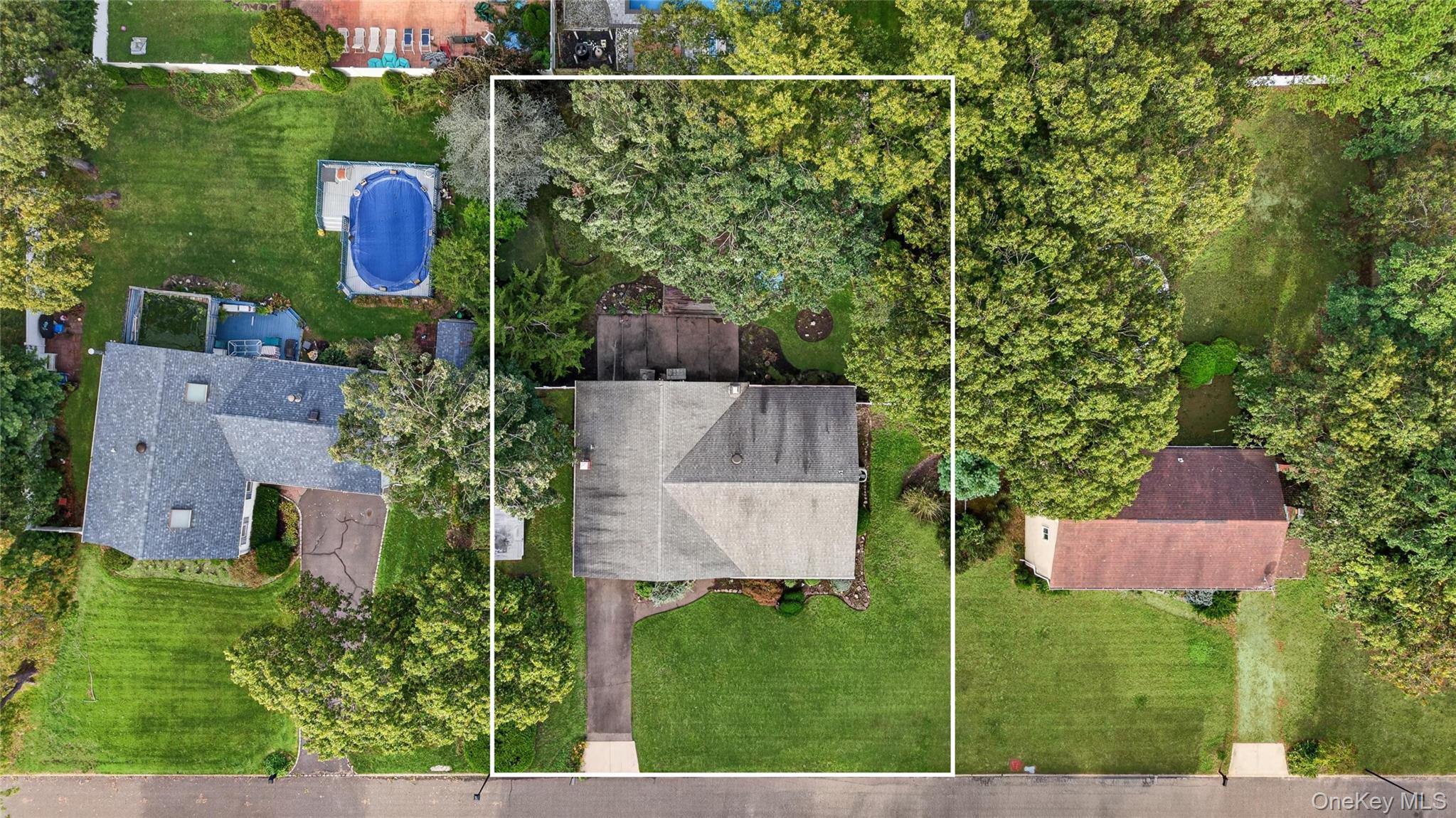 9 Groton Lane Property Photo 2