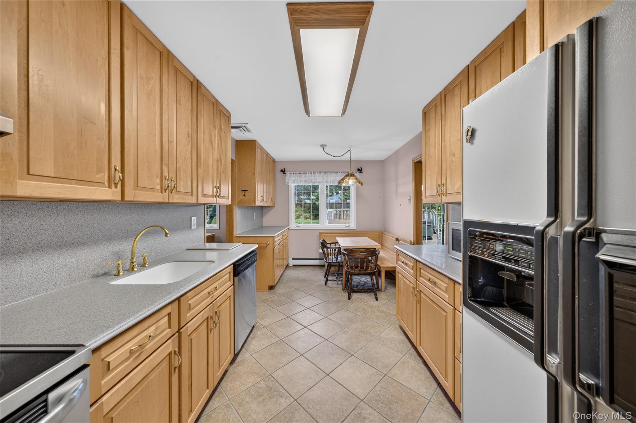 9 Groton Lane Property Photo 13