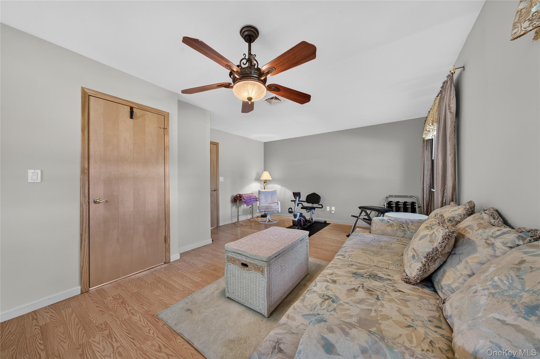 9 Groton Lane Property Photo 27