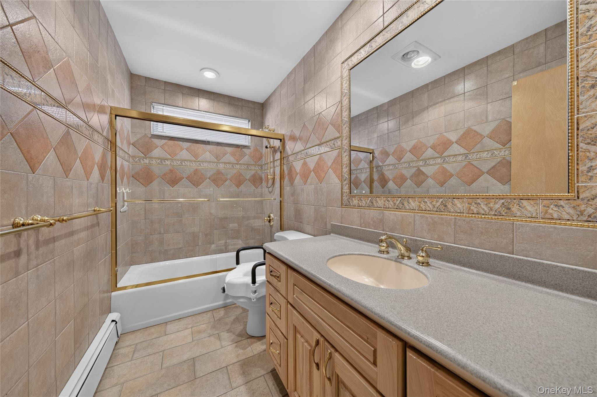 9 Groton Lane Property Photo 28