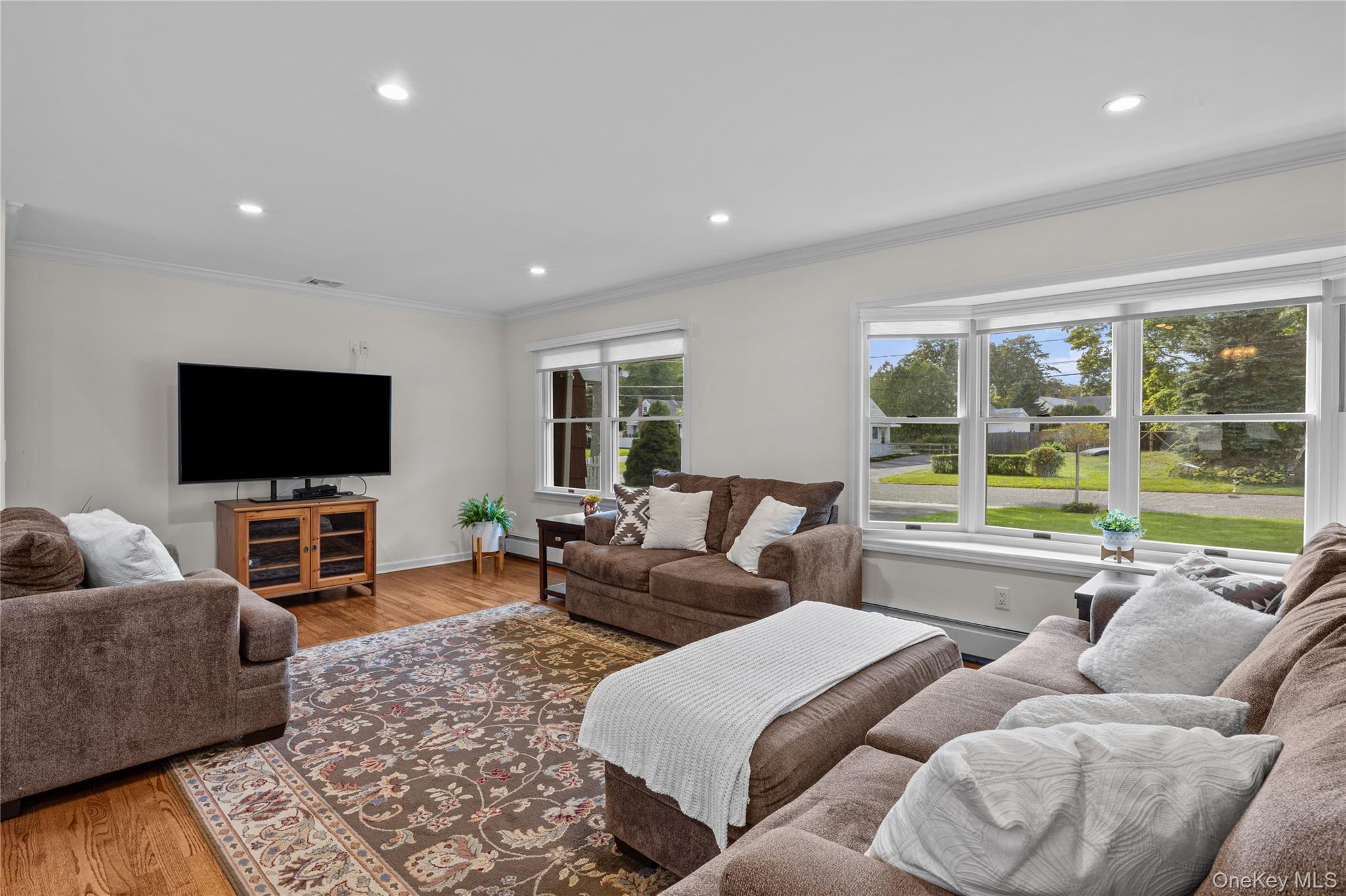 51 Beachfern Road Property Photo 11