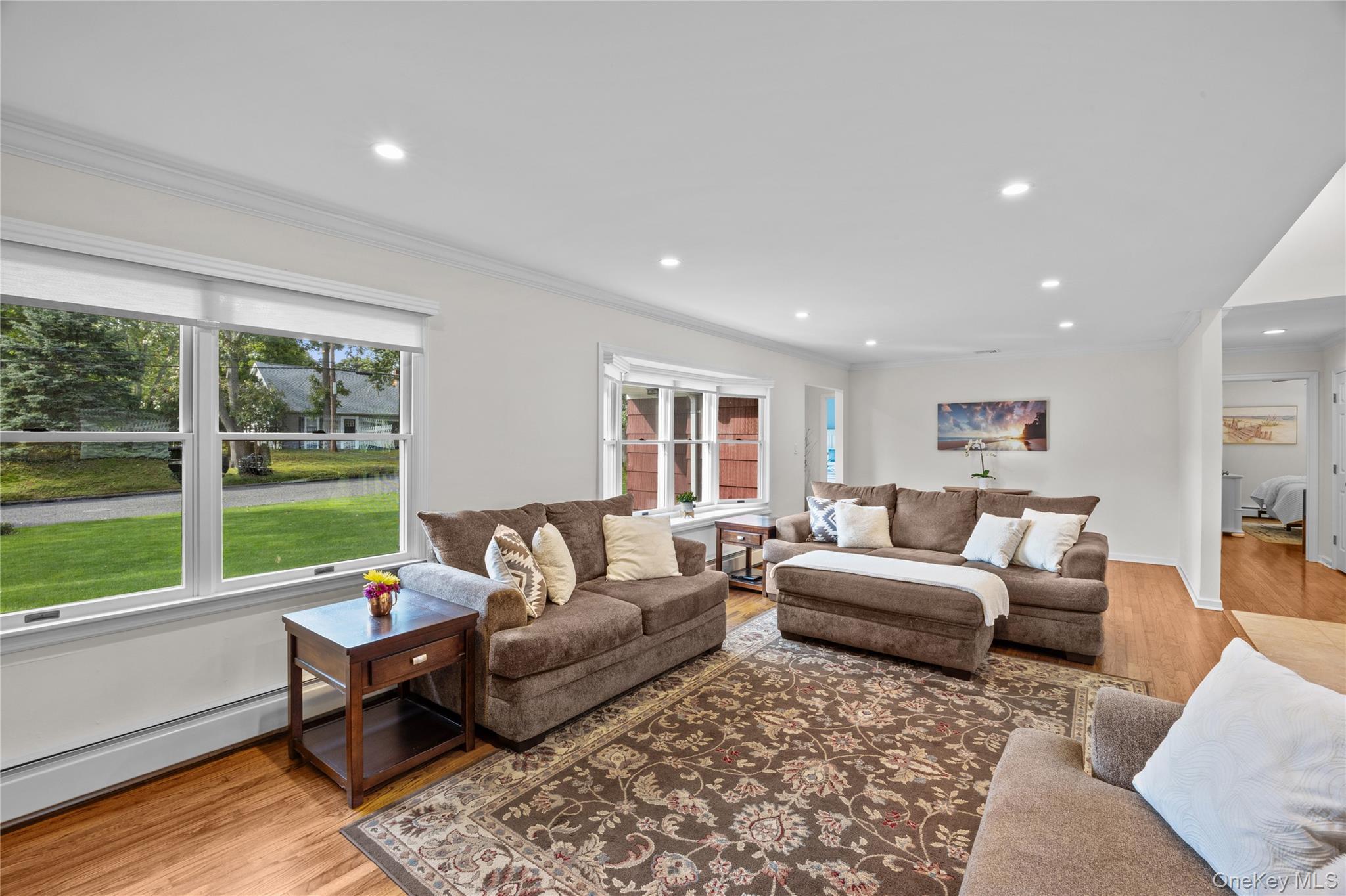 51 Beachfern Road Property Photo 12