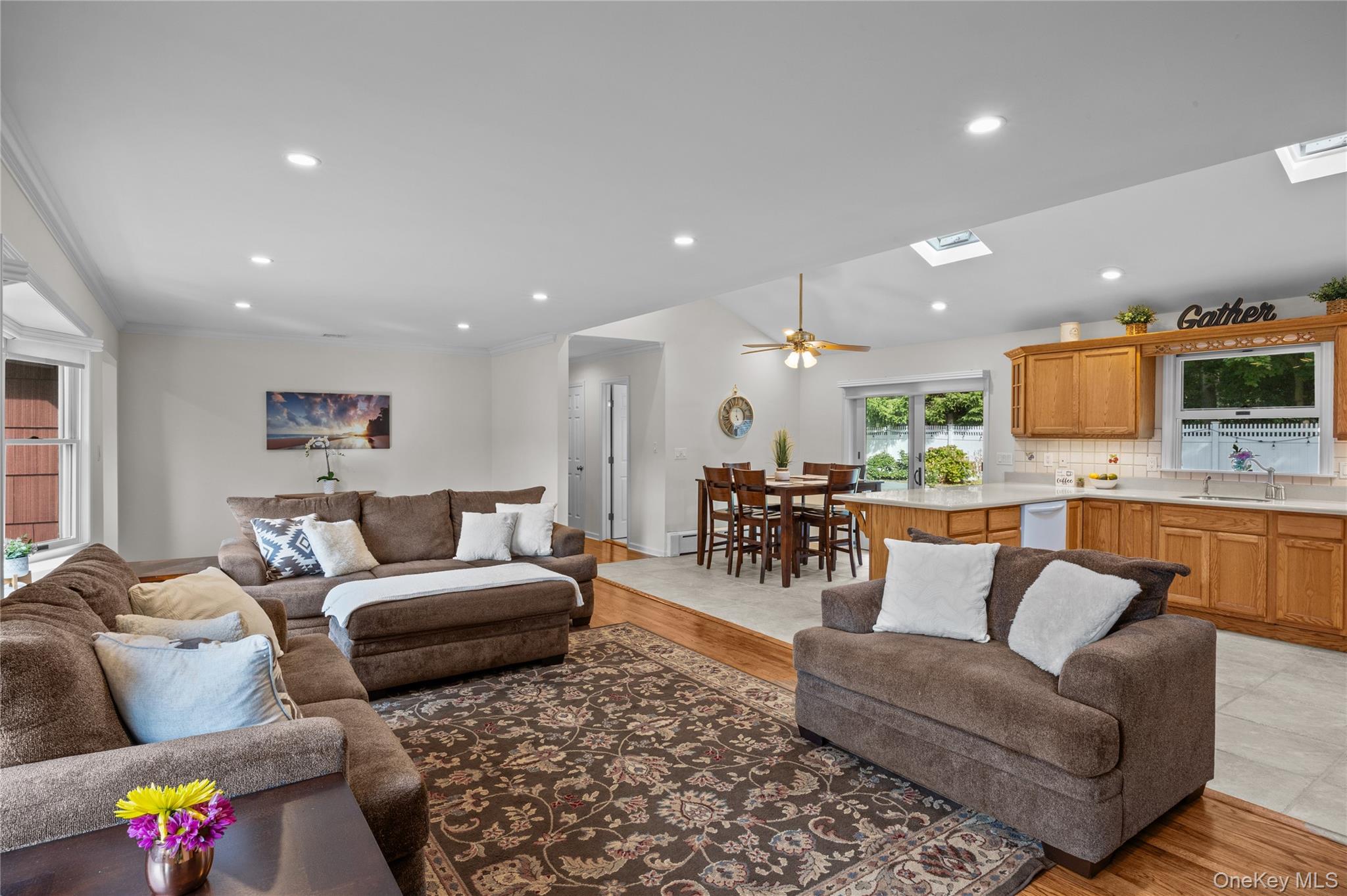 51 Beachfern Road Property Photo 14