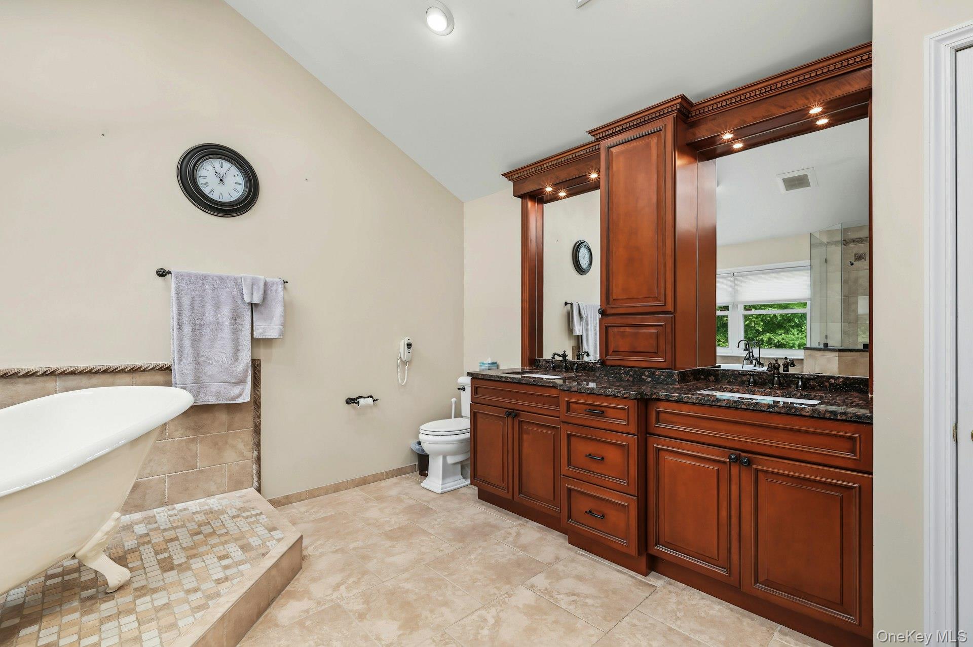 26 Layton Lane Property Photo 34