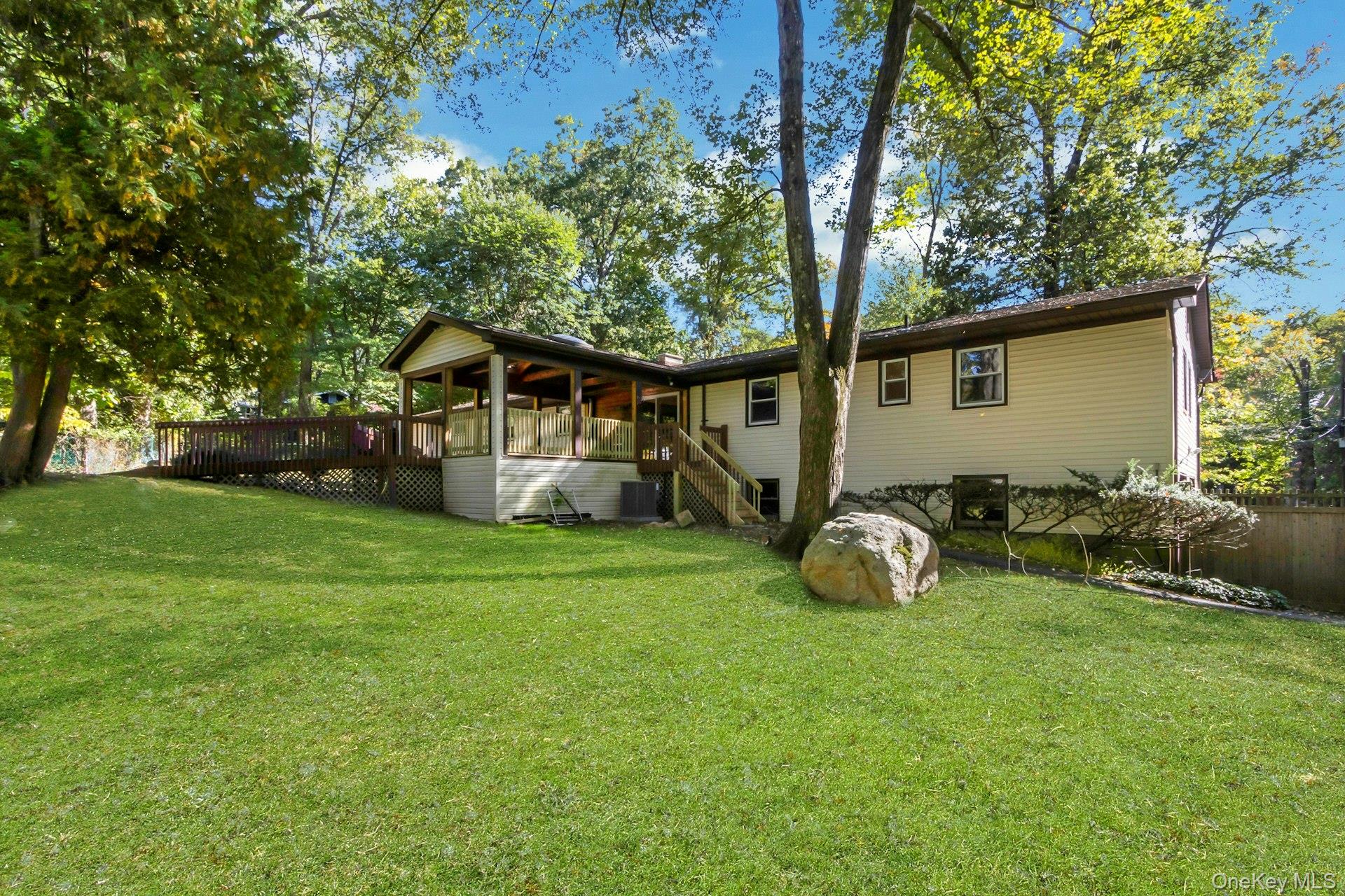 61 Rolling Ridge Road Property Photo 3