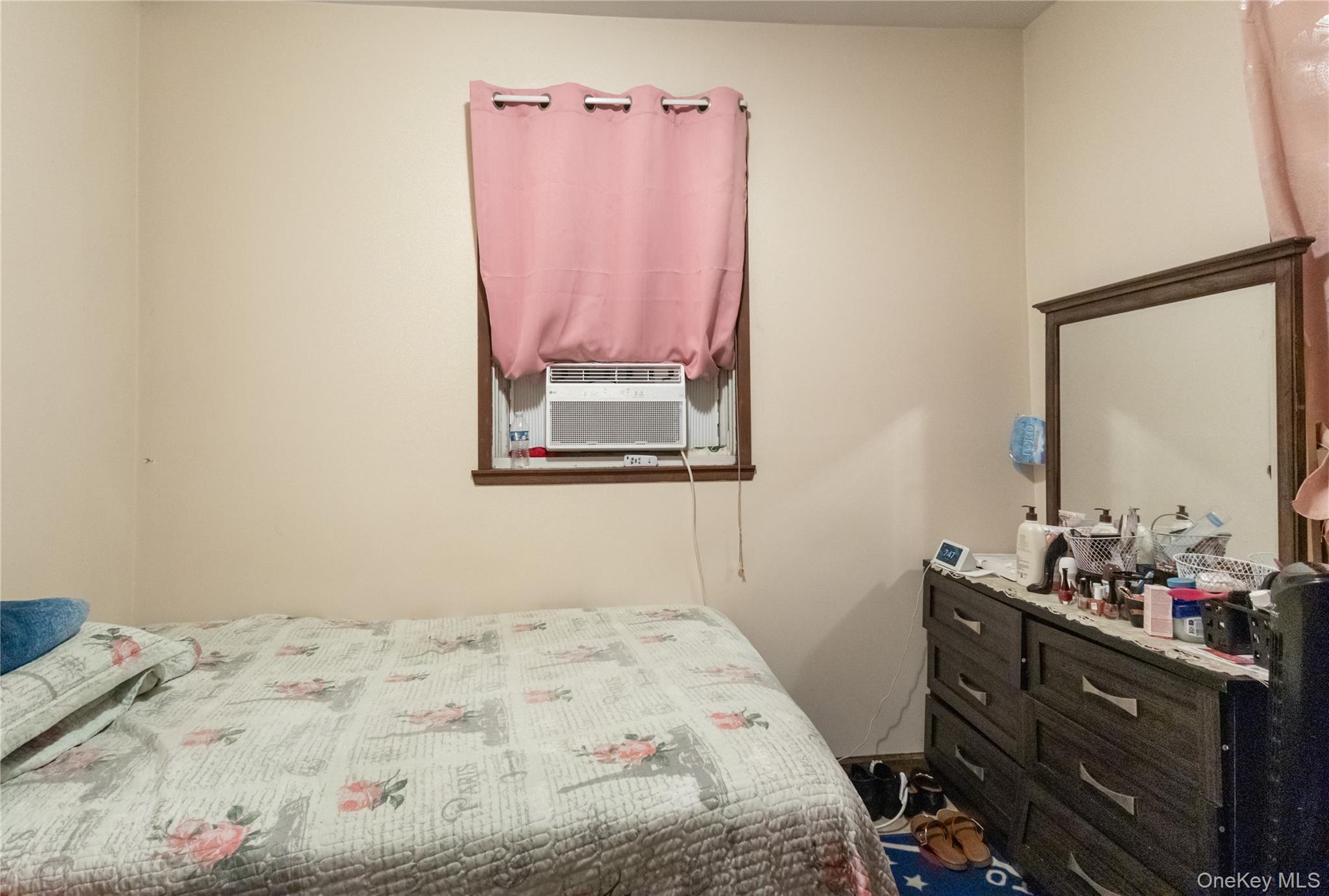 26 Villa Avenue Property Photo 24