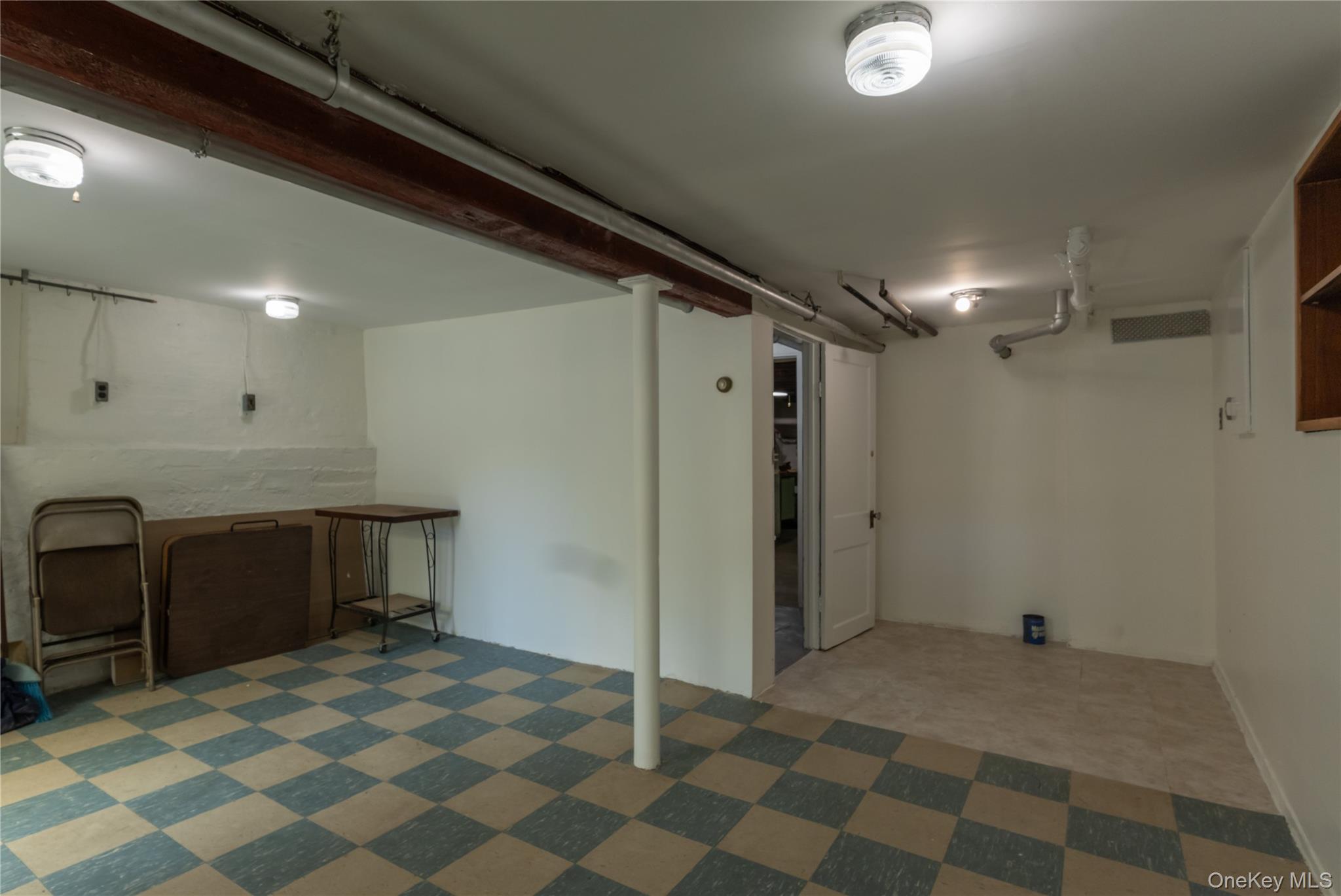 26 Villa Avenue Property Photo 29