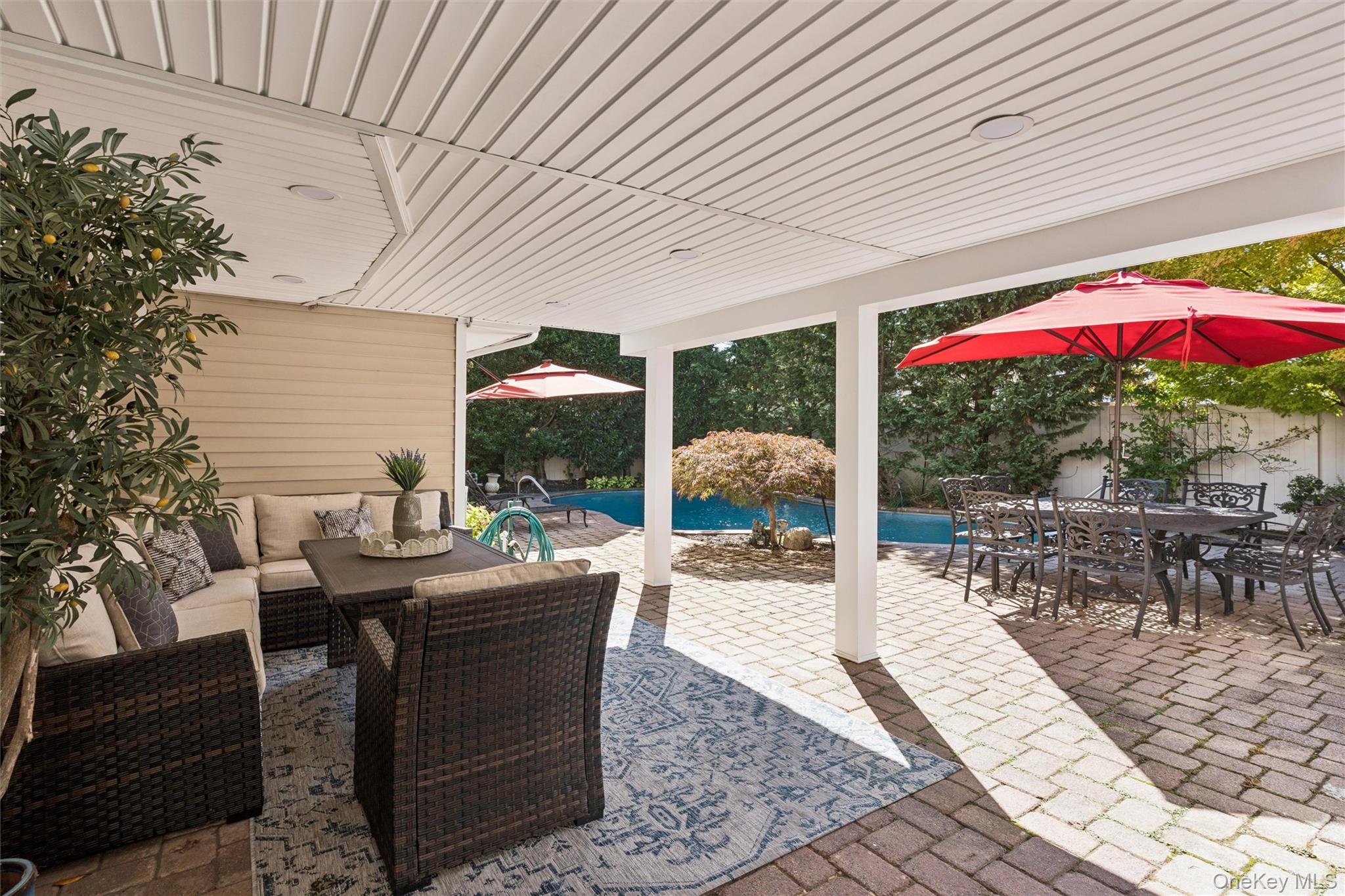 1650 James Street Property Photo 9
