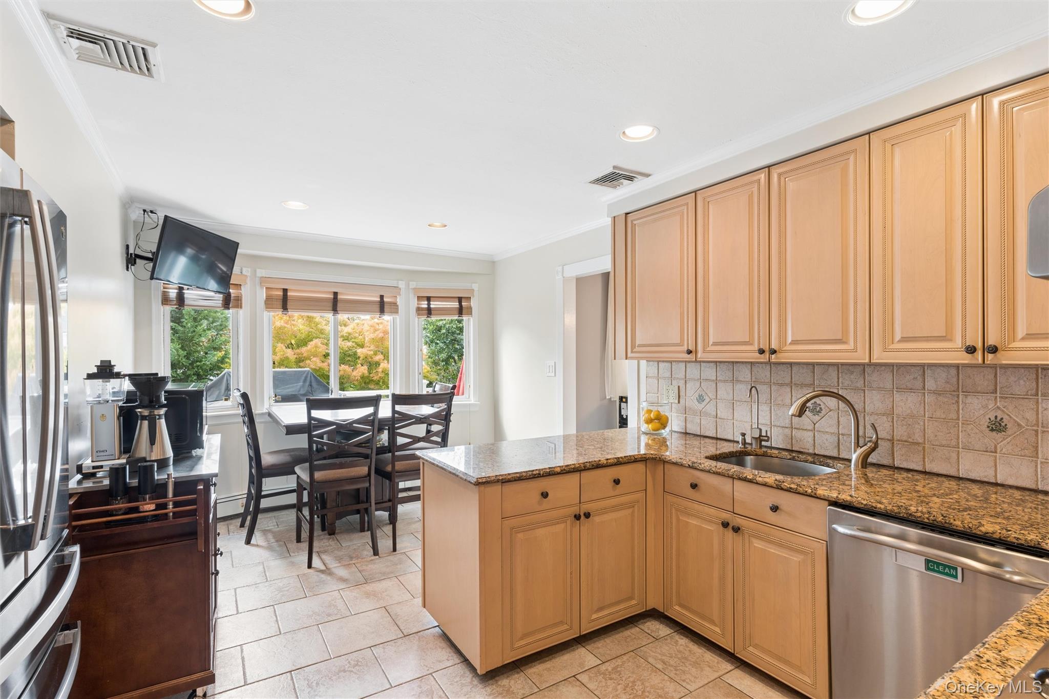 1650 James Street Property Photo 17