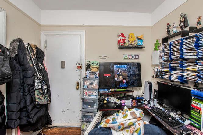 3230 Cruger Avenue 4e Property Photo 13