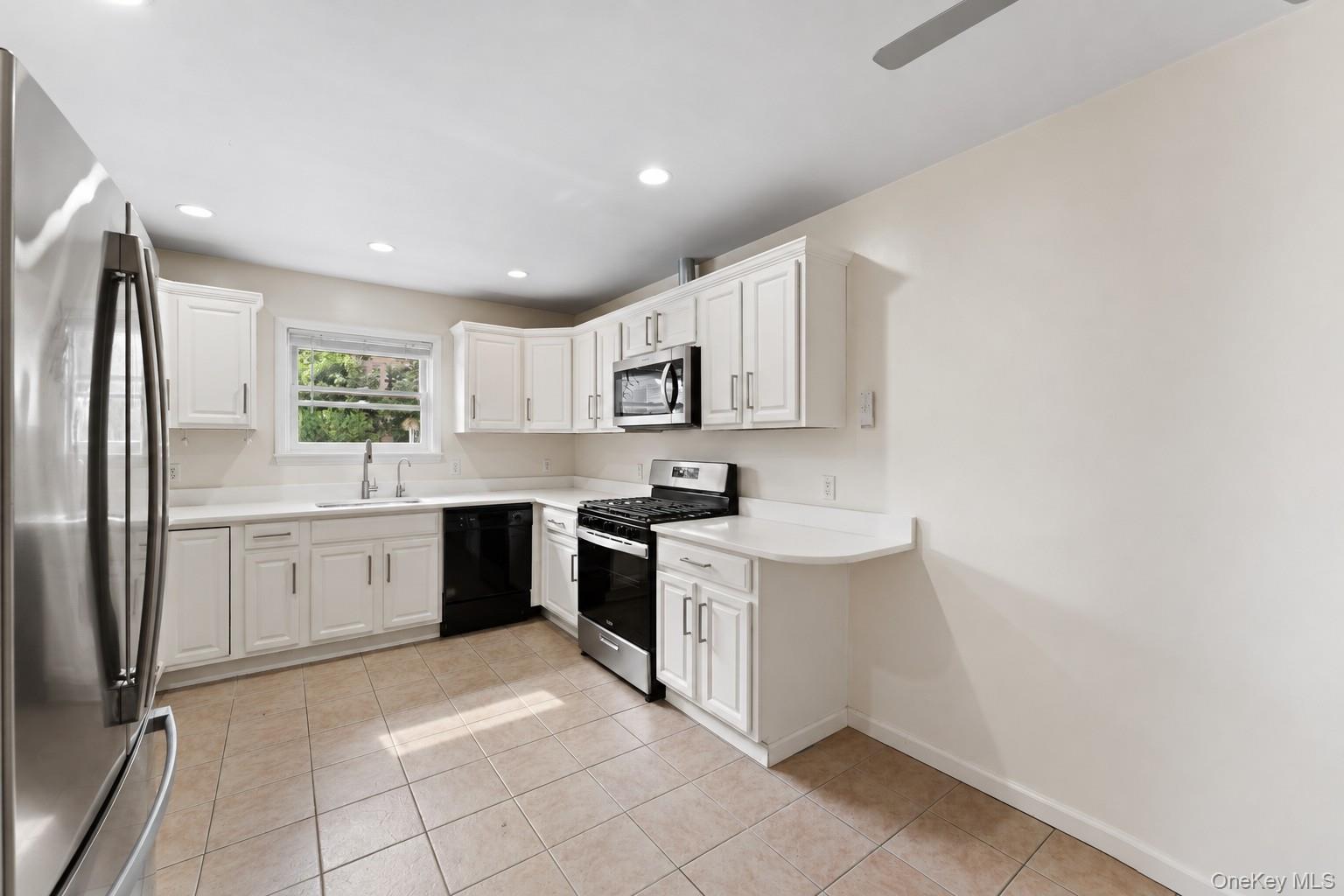 235 Bronx River Road 2 Property Photo 7