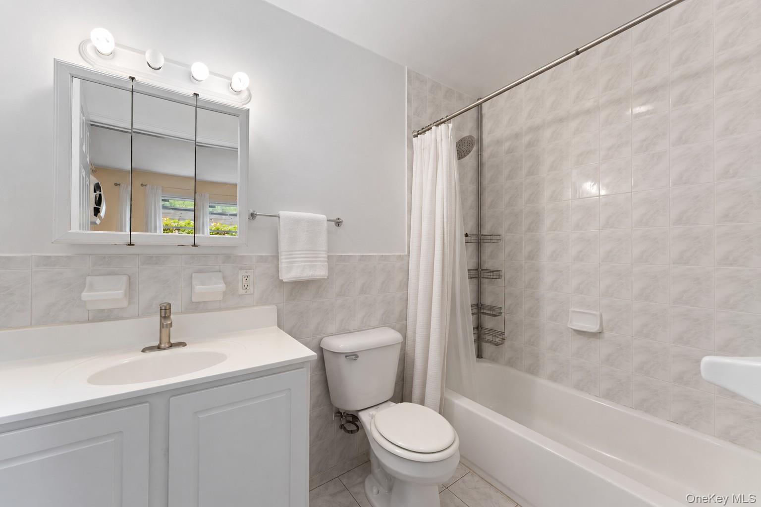 235 Bronx River Road 2 Property Photo 13