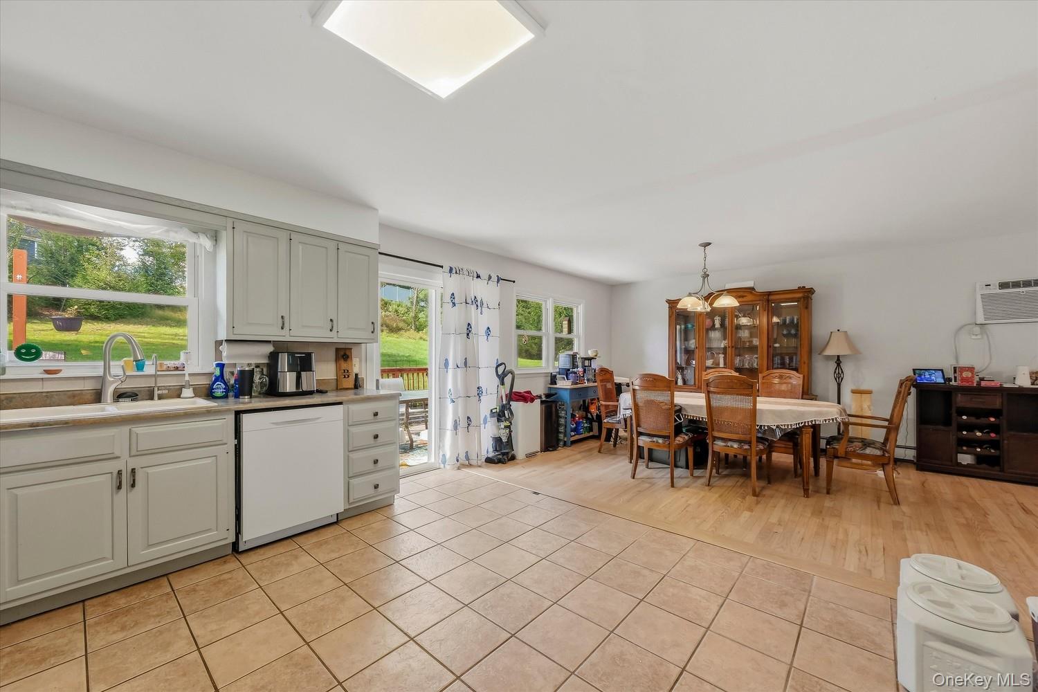 5 Bird Lane Property Photo 18