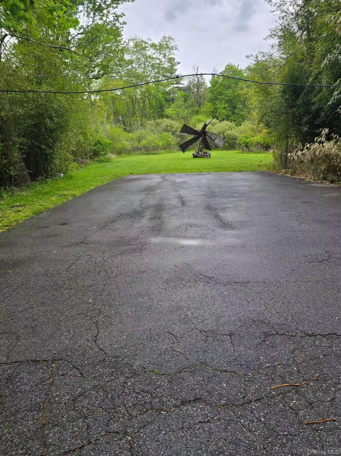 301 Roaring Brook Road Property Photo 6