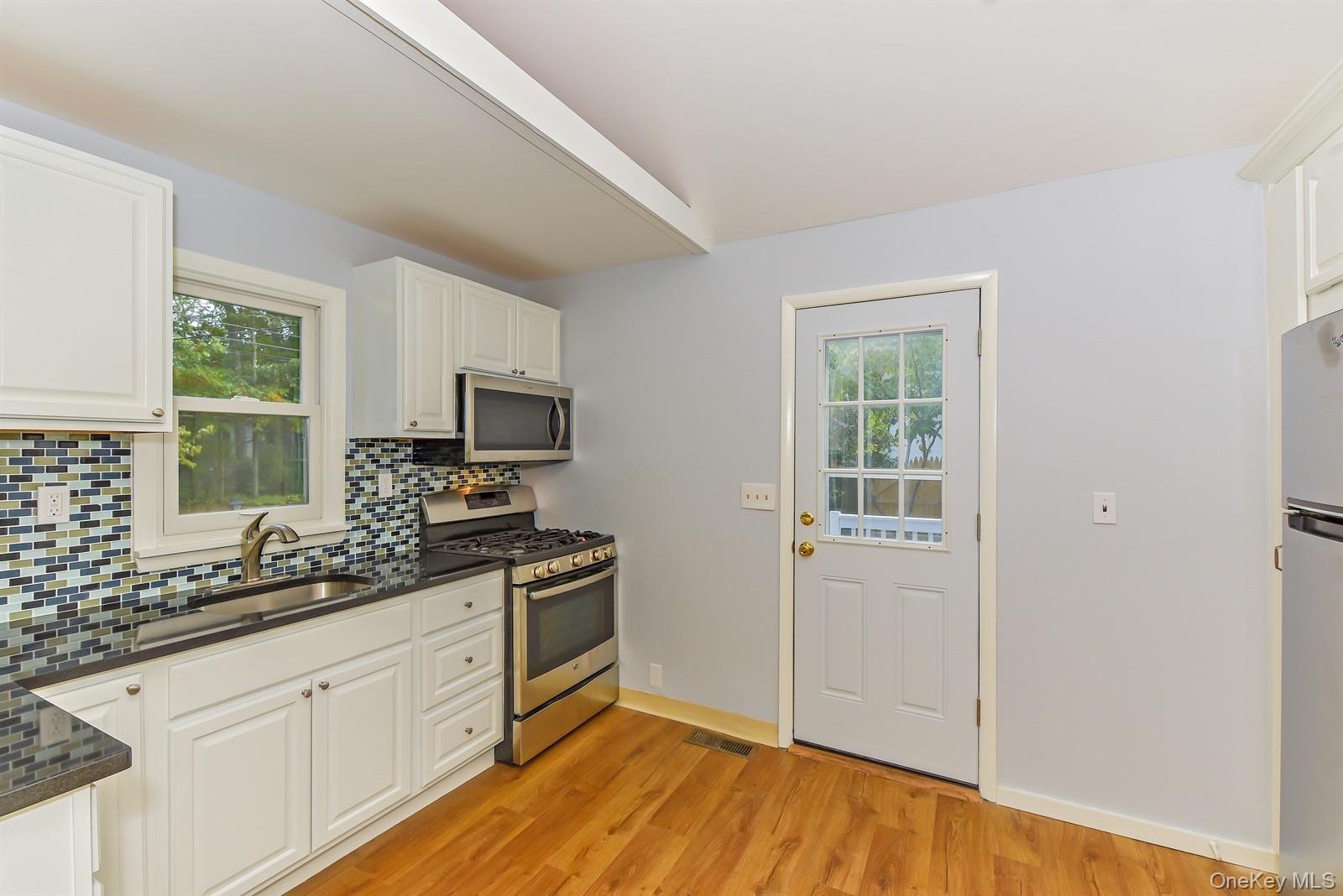 31 East Street Property Photo 3