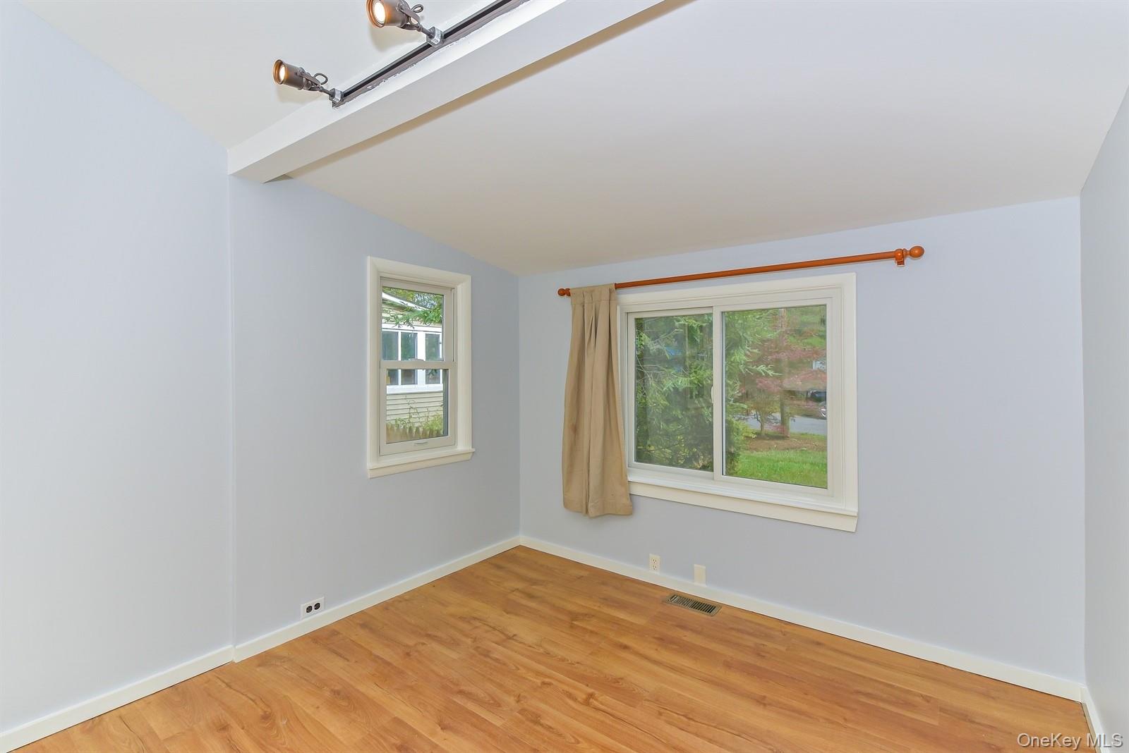 31 East Street Property Photo 6