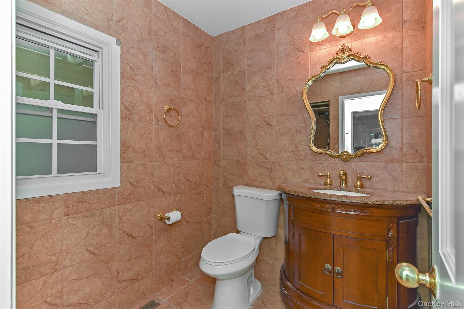 31 East Street Property Photo 8