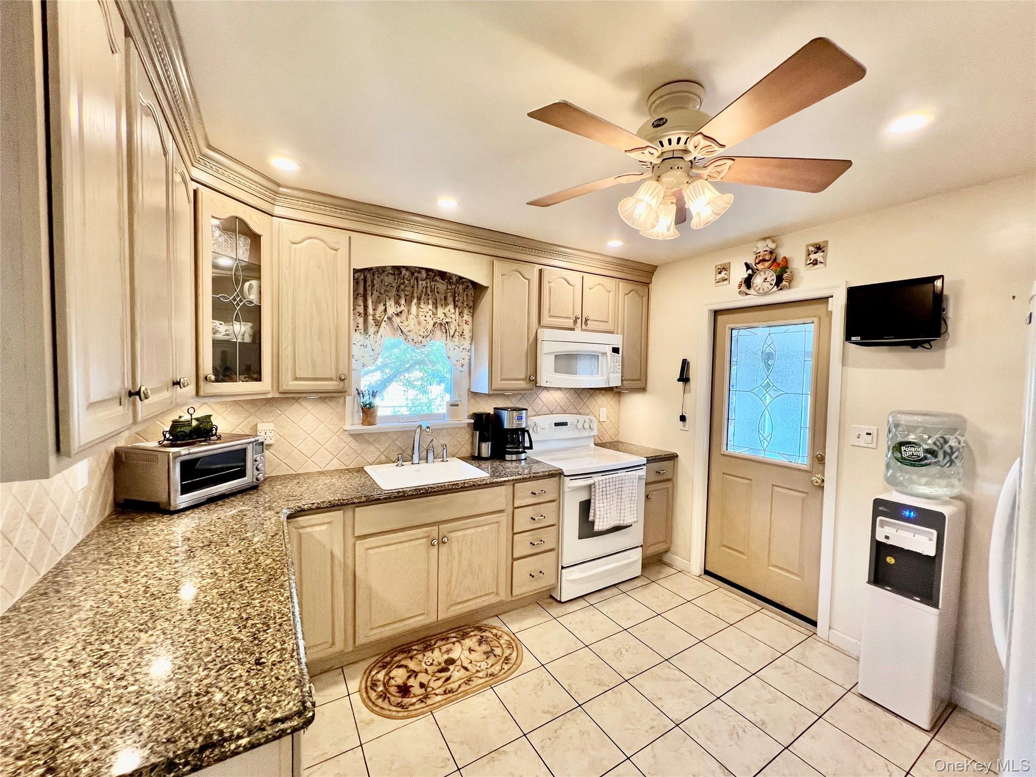 199 Claxton Avenue Property Photo 3