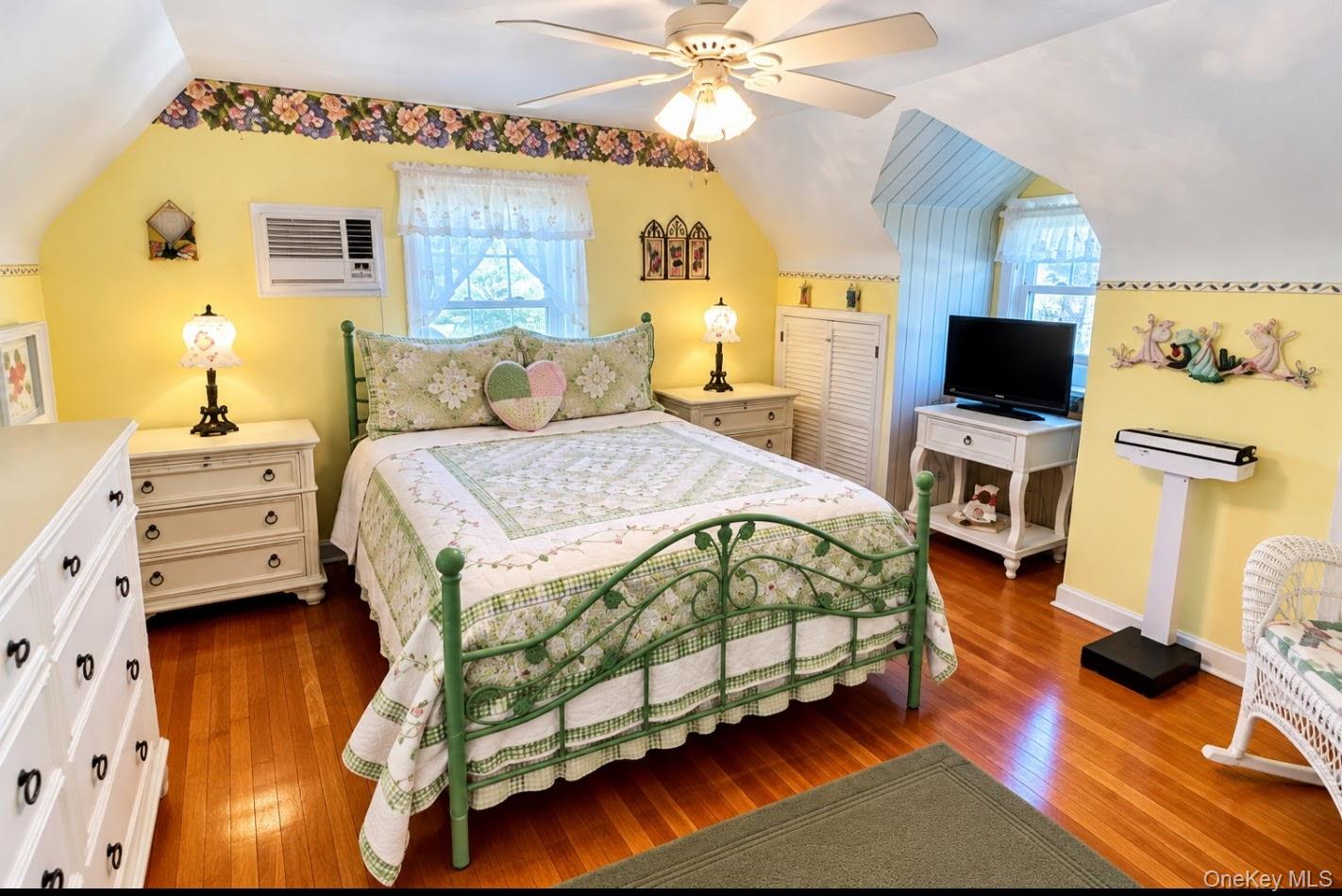 199 Claxton Avenue Property Photo 9