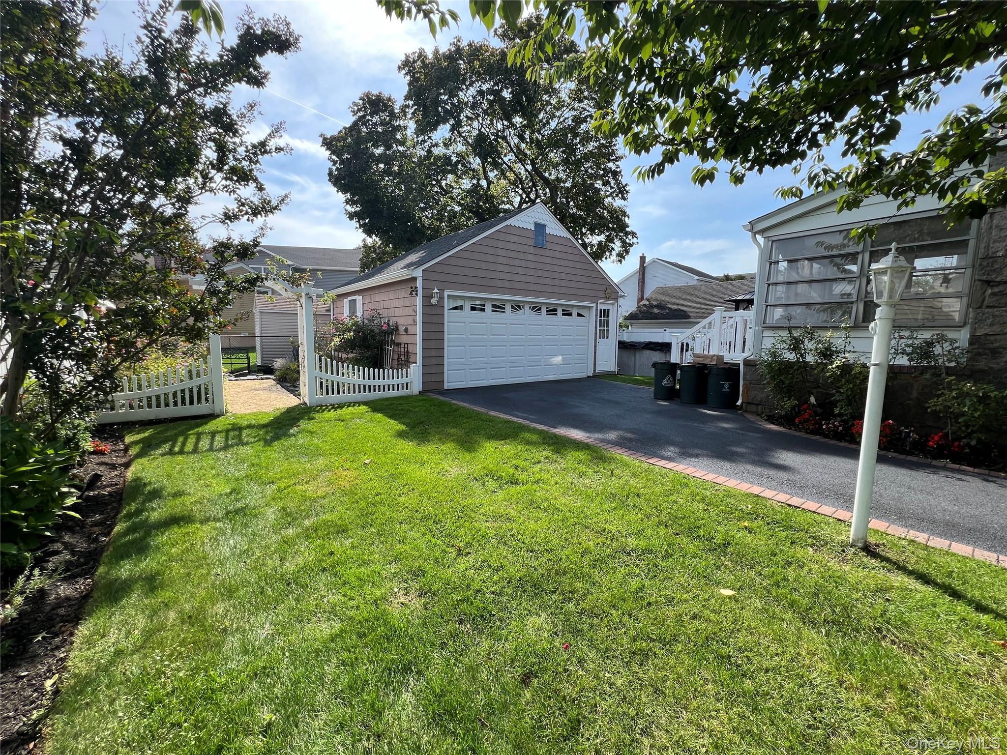 199 Claxton Avenue Property Photo 12