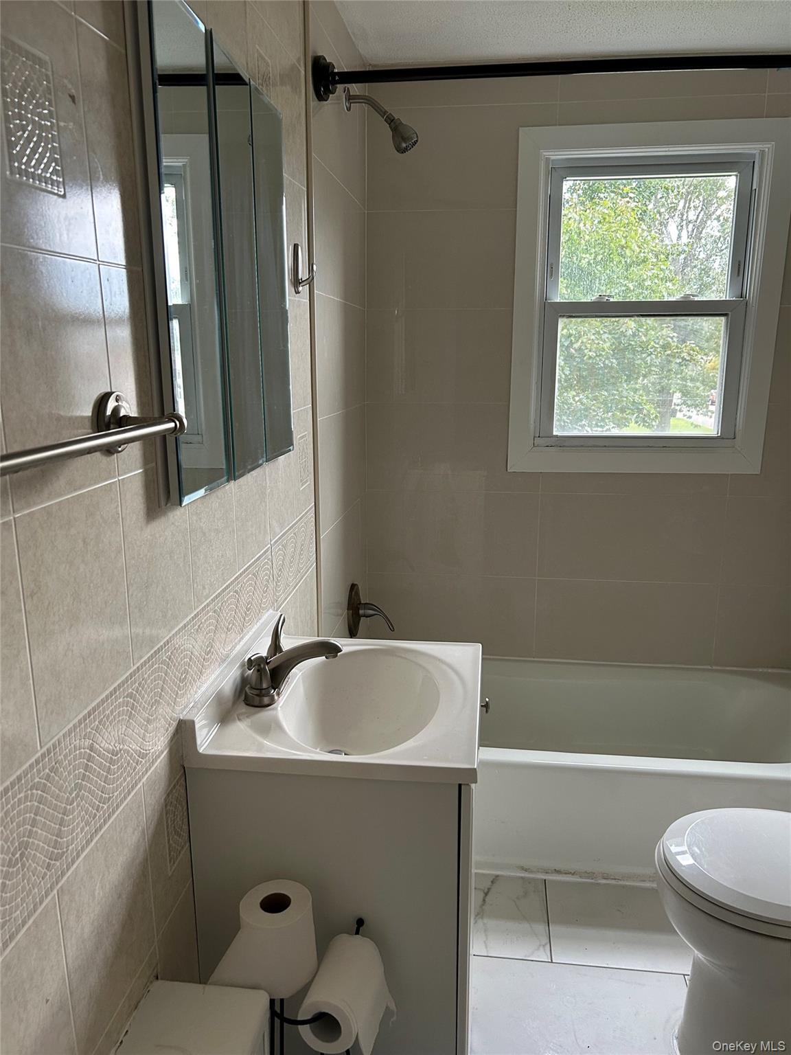 1569 4th Street Property Photo 2