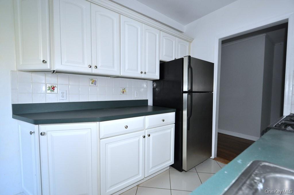 142 Garth Road 2n Property Photo 9