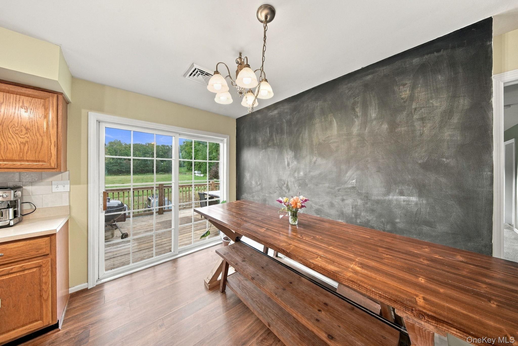 2362 Albany Post Road Property Photo 17