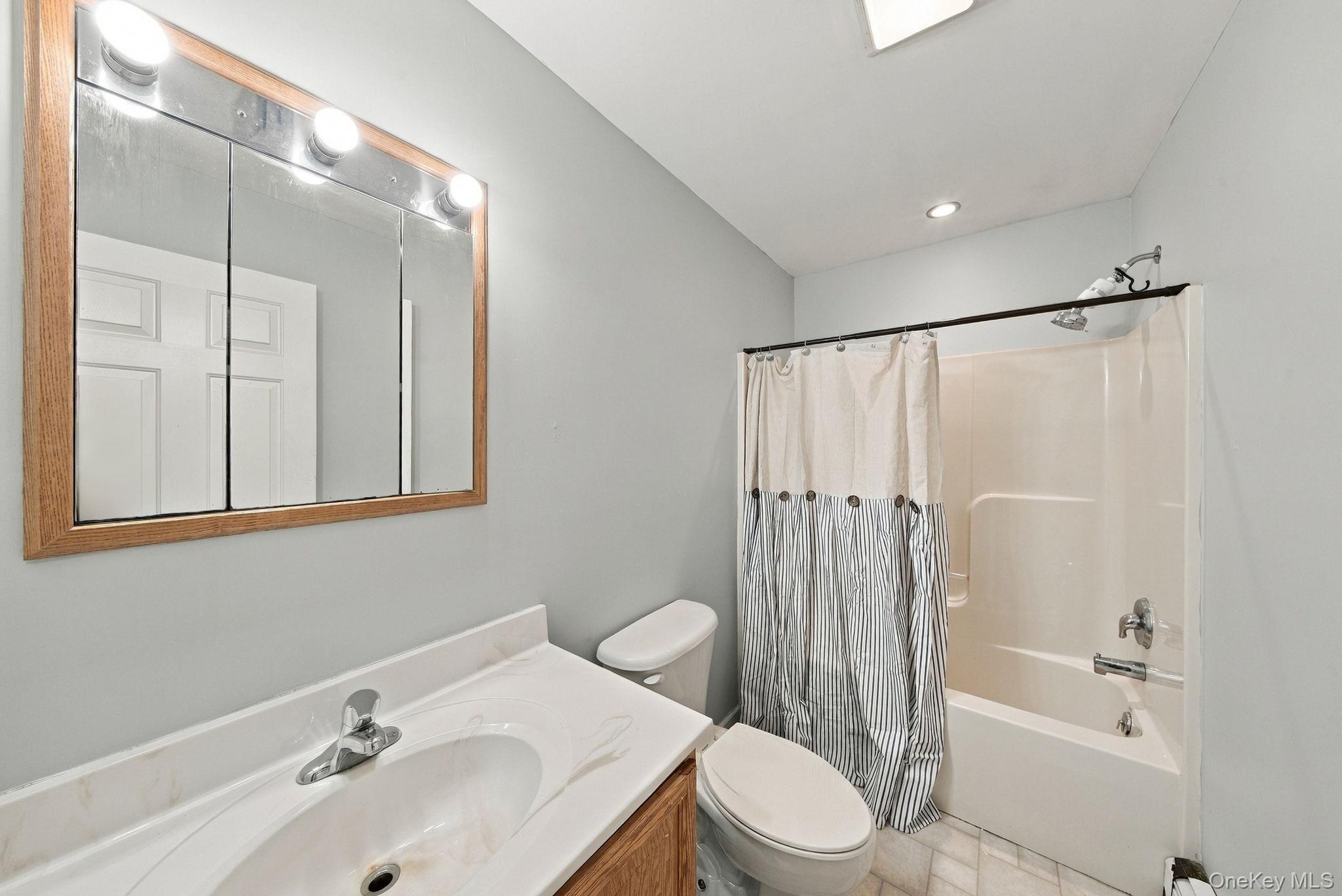 2362 Albany Post Road Property Photo 25