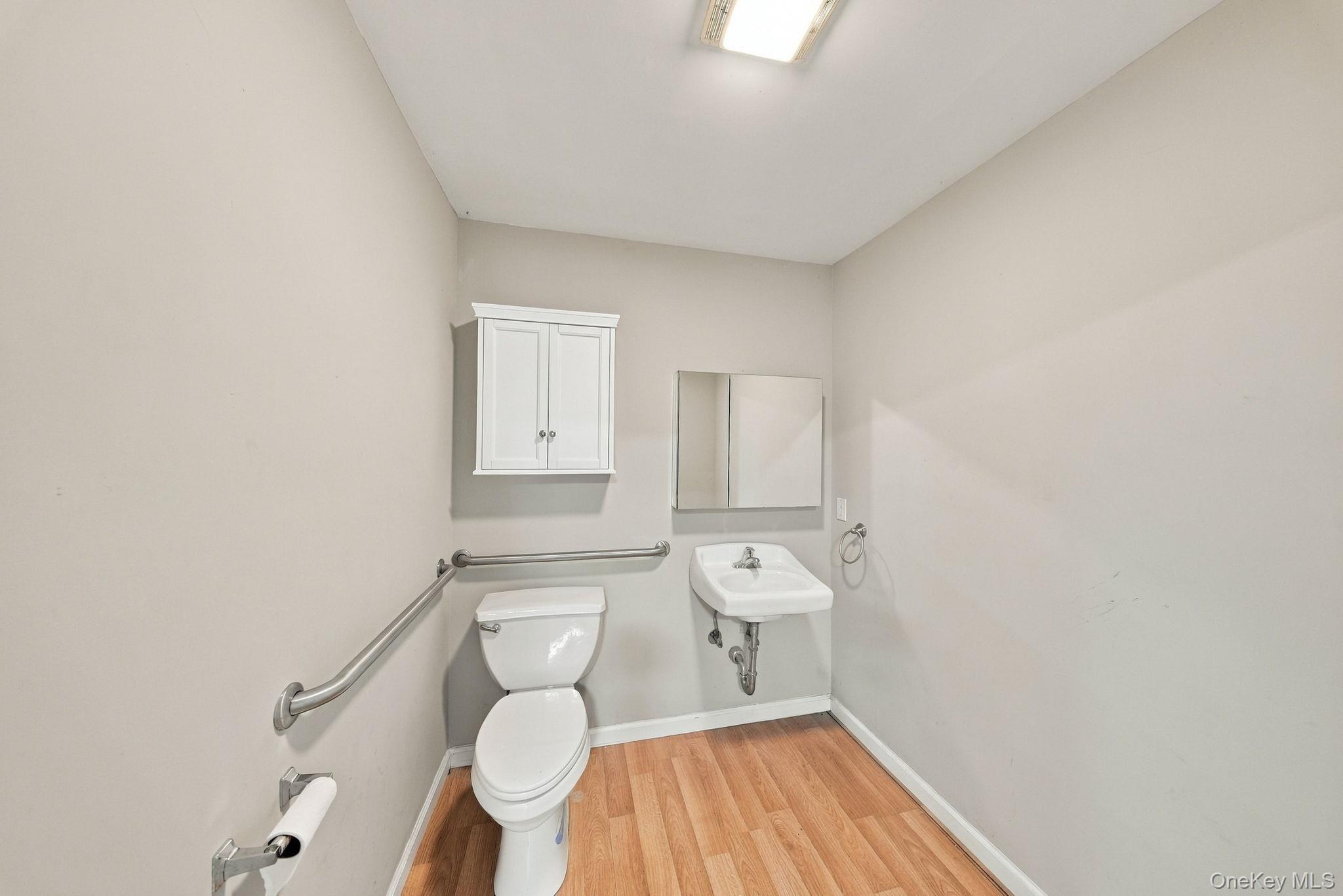 2362 Albany Post Road Property Photo 29