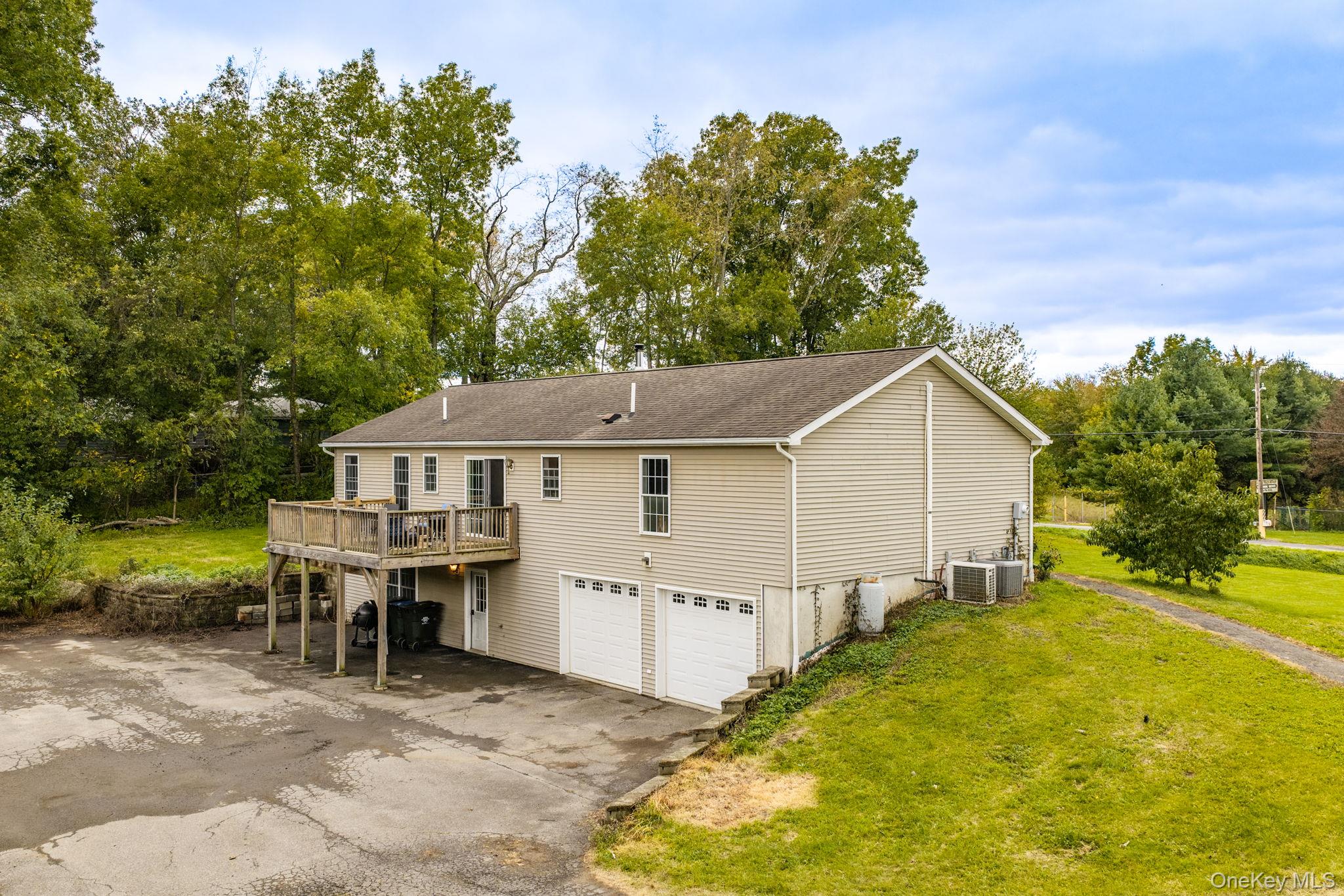 2362 Albany Post Road Property Photo 31