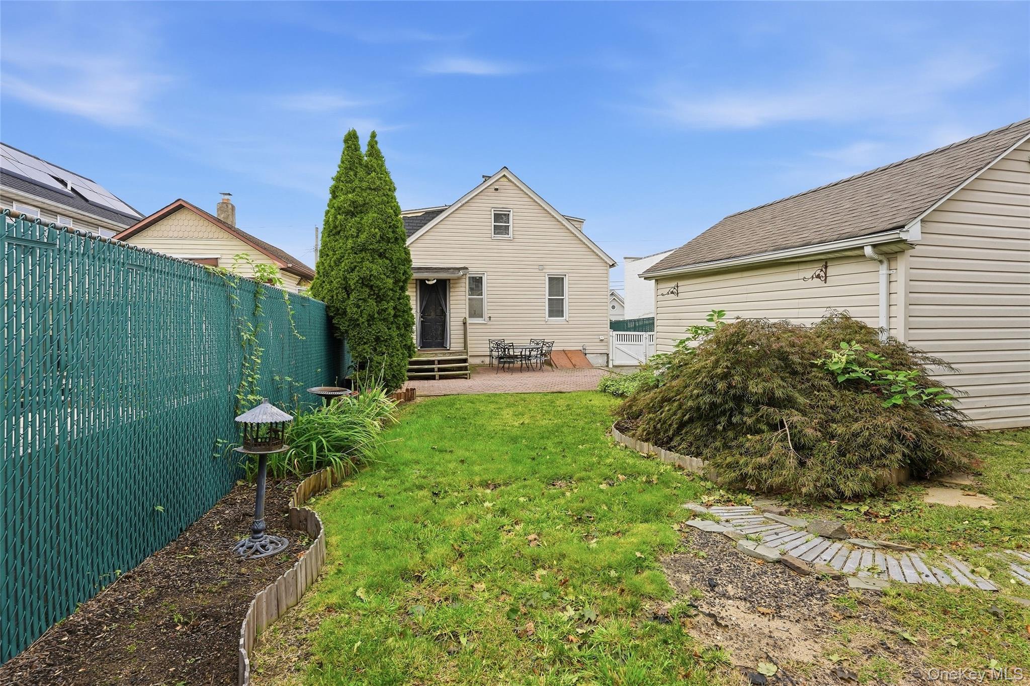 19 Catherine Avenue Property Photo 21