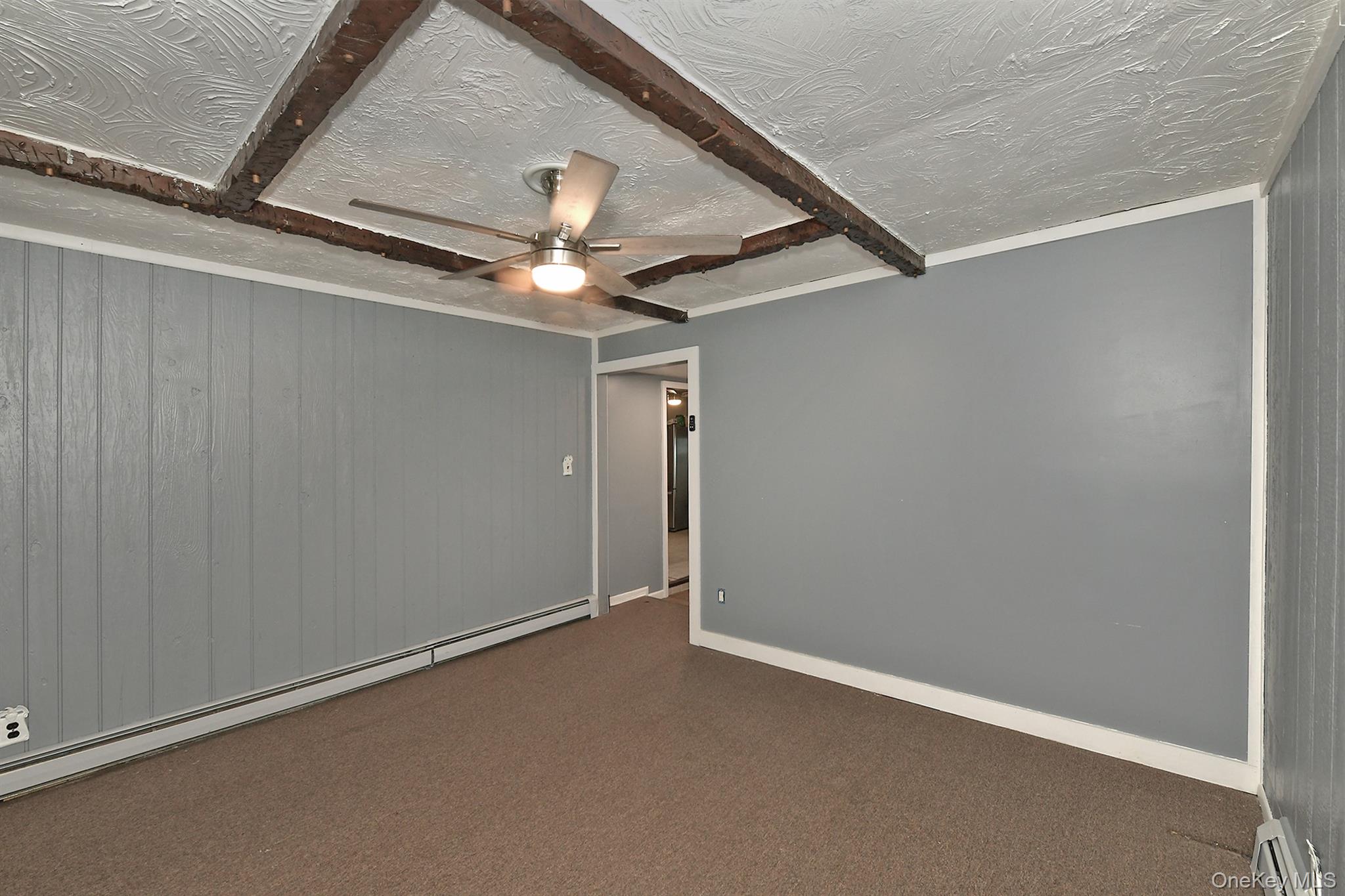 93 Abbey Lane Property Photo 5
