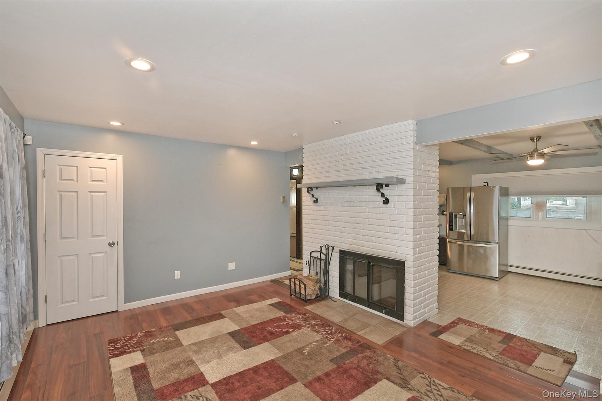 93 Abbey Lane Property Photo 11