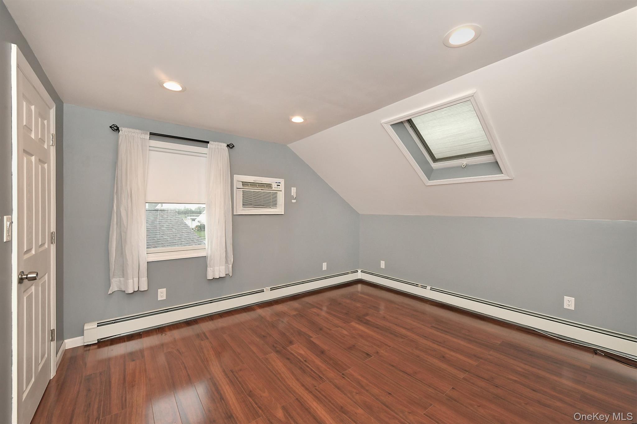 93 Abbey Lane Property Photo 17