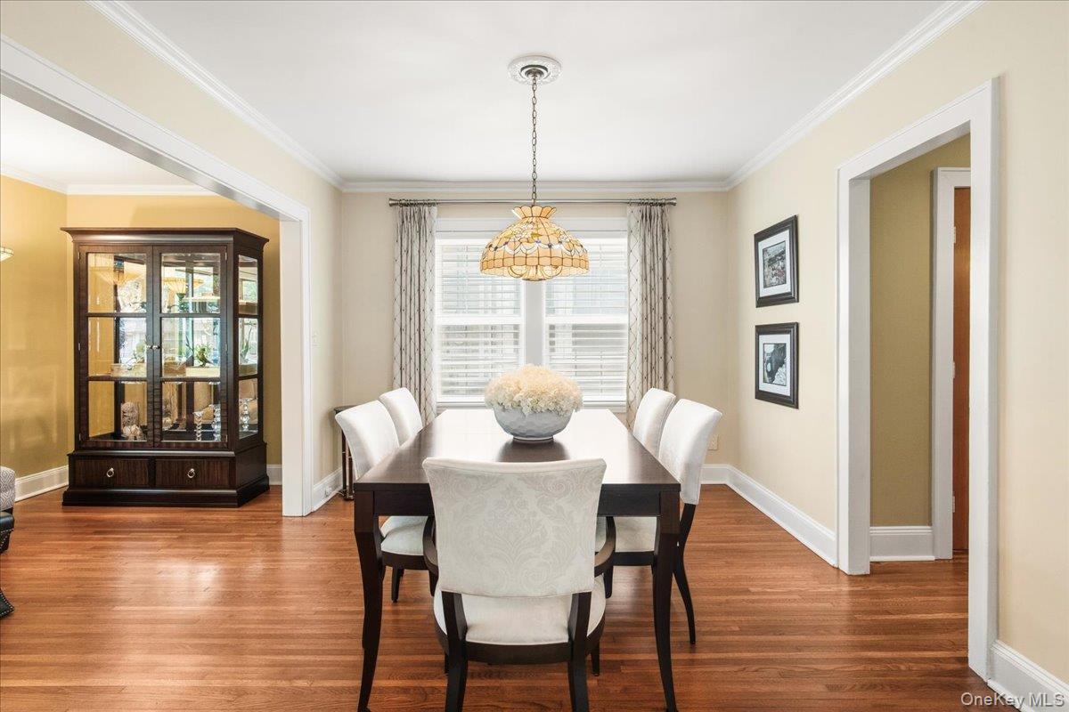 30 Astor Place Property Photo 7