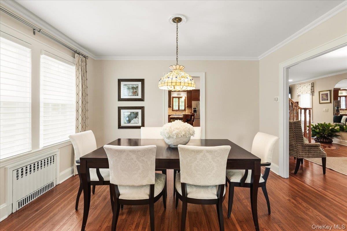 30 Astor Place Property Photo 8