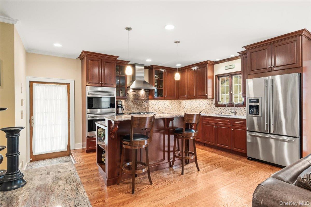 30 Astor Place Property Photo 13